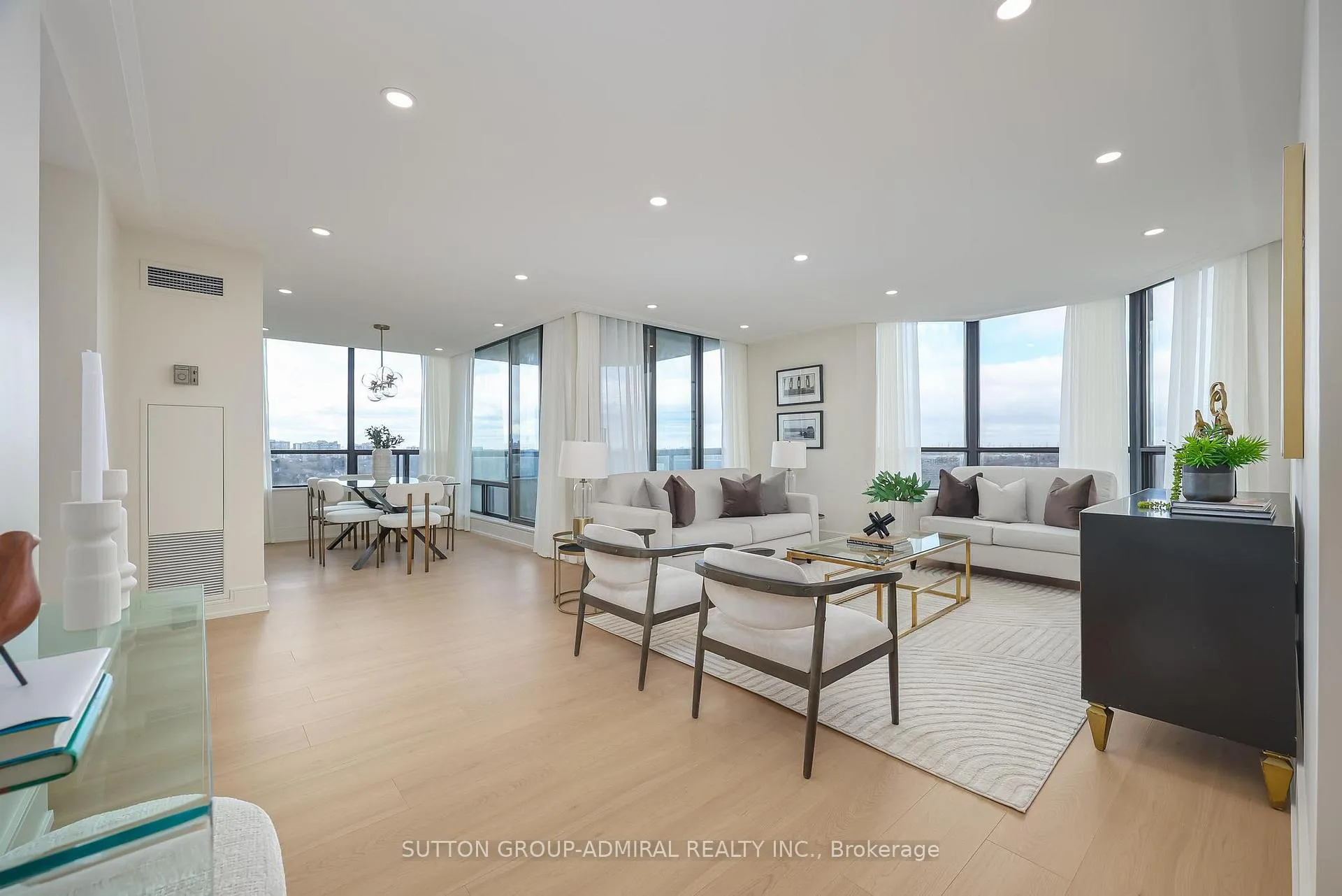 Photo 8 of Unit 1010, 7420 Bathurst Street, Vaughan, Brownridge — HOMEH