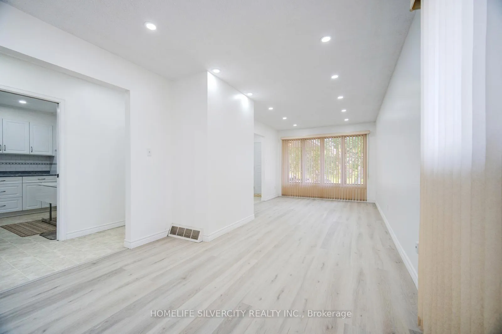 Photo 7 of 196 Millwood Crescent, Kitchener — HOMEH