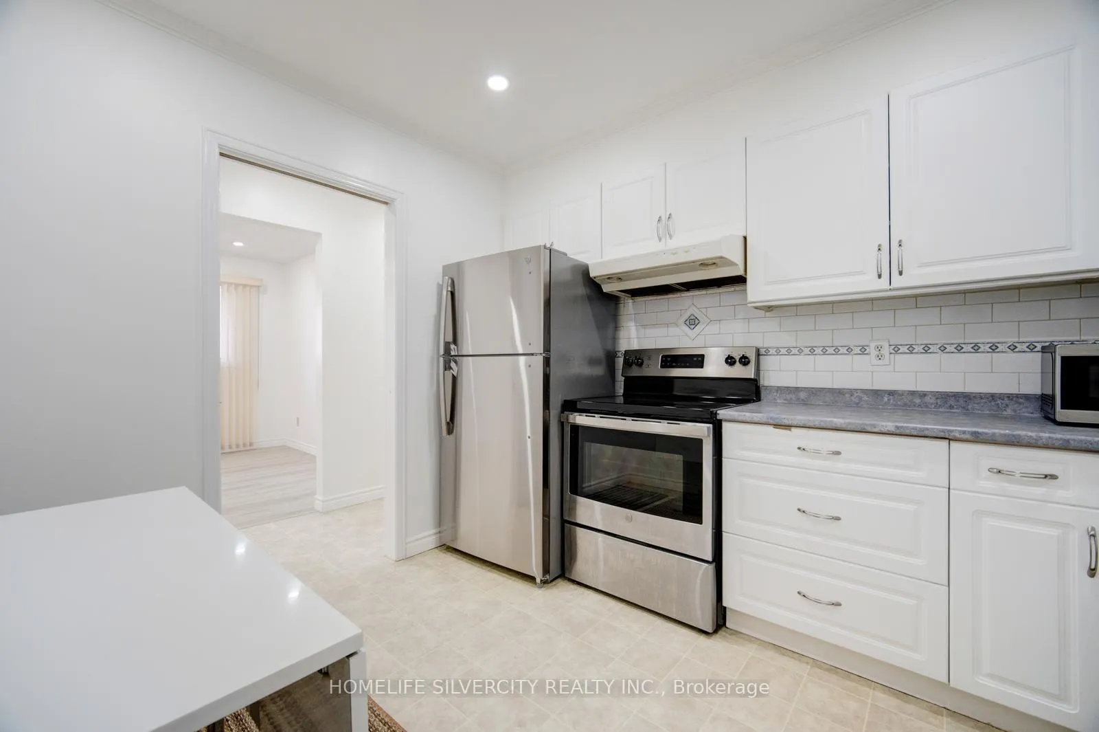 Photo 13 of 196 Millwood Crescent, Kitchener — HOMEH