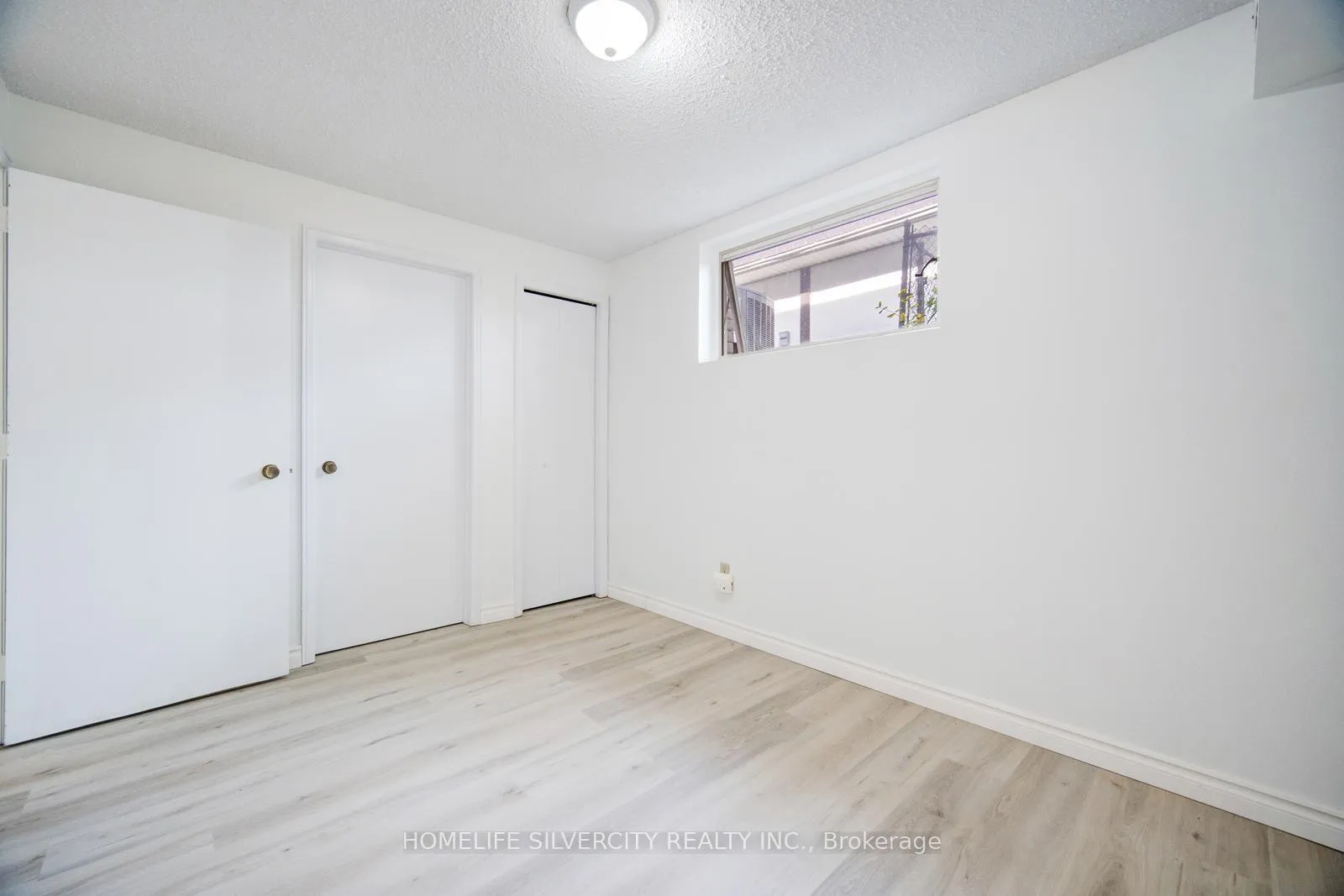 Photo 20 of 196 Millwood Crescent, Kitchener — HOMEH