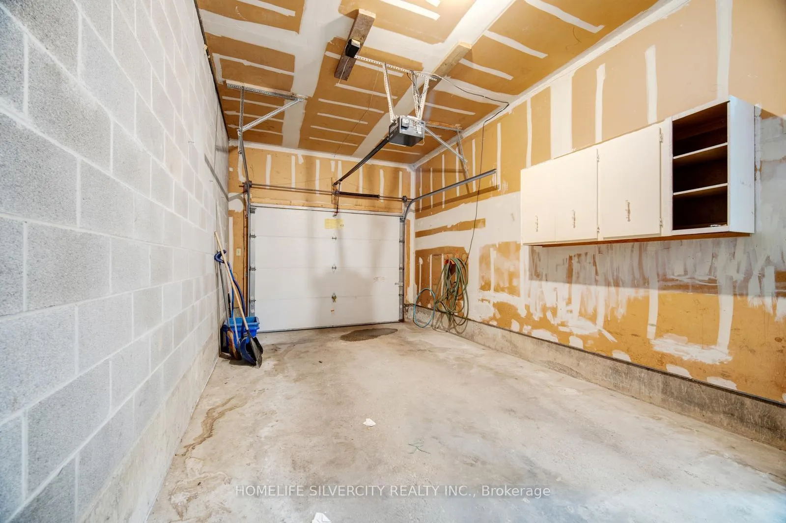 Photo 27 of 196 Millwood Crescent, Kitchener — HOMEH