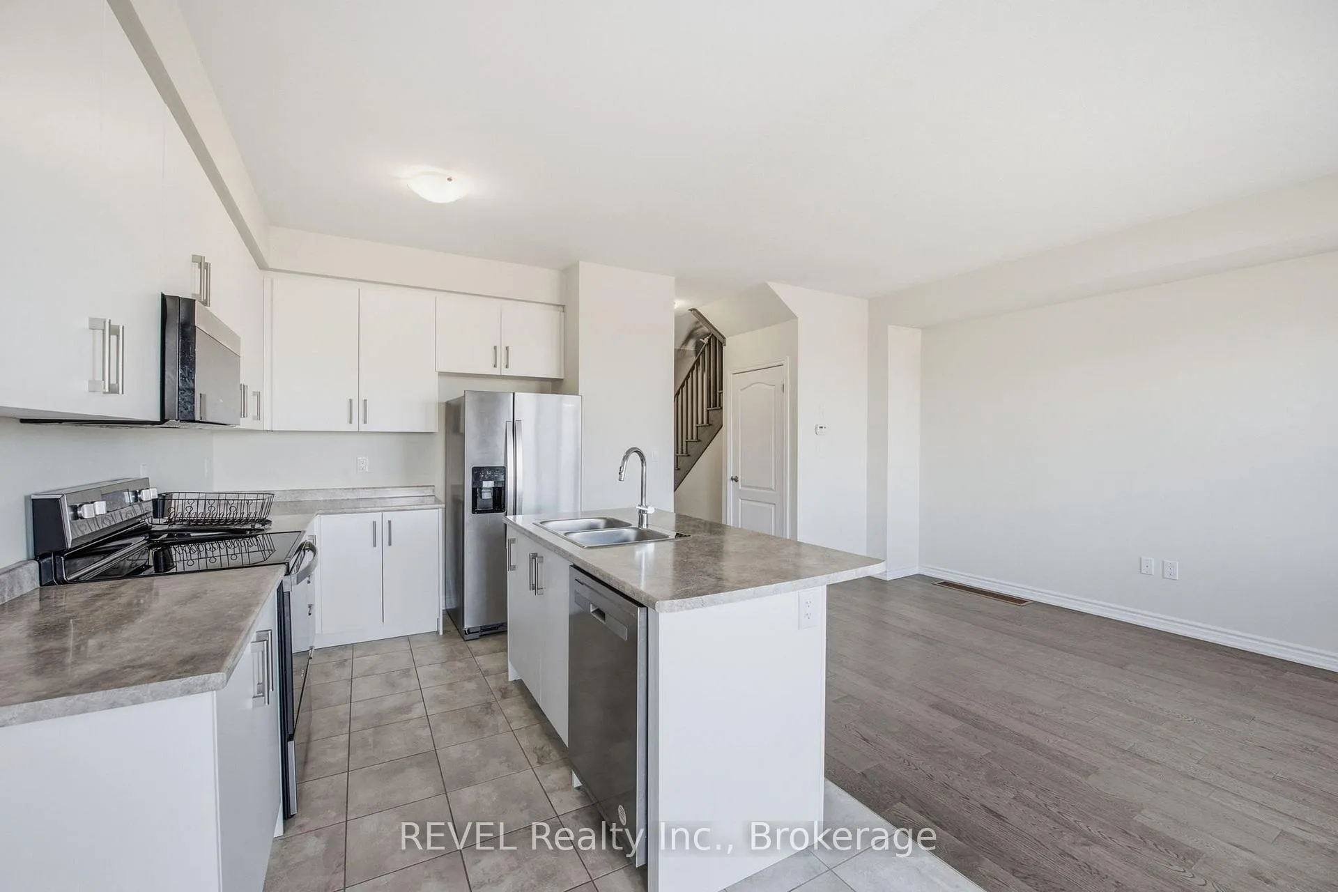 Photo 7 of 179 Vanilla Trail, Thorold, Rolling Meadows — HOMEH