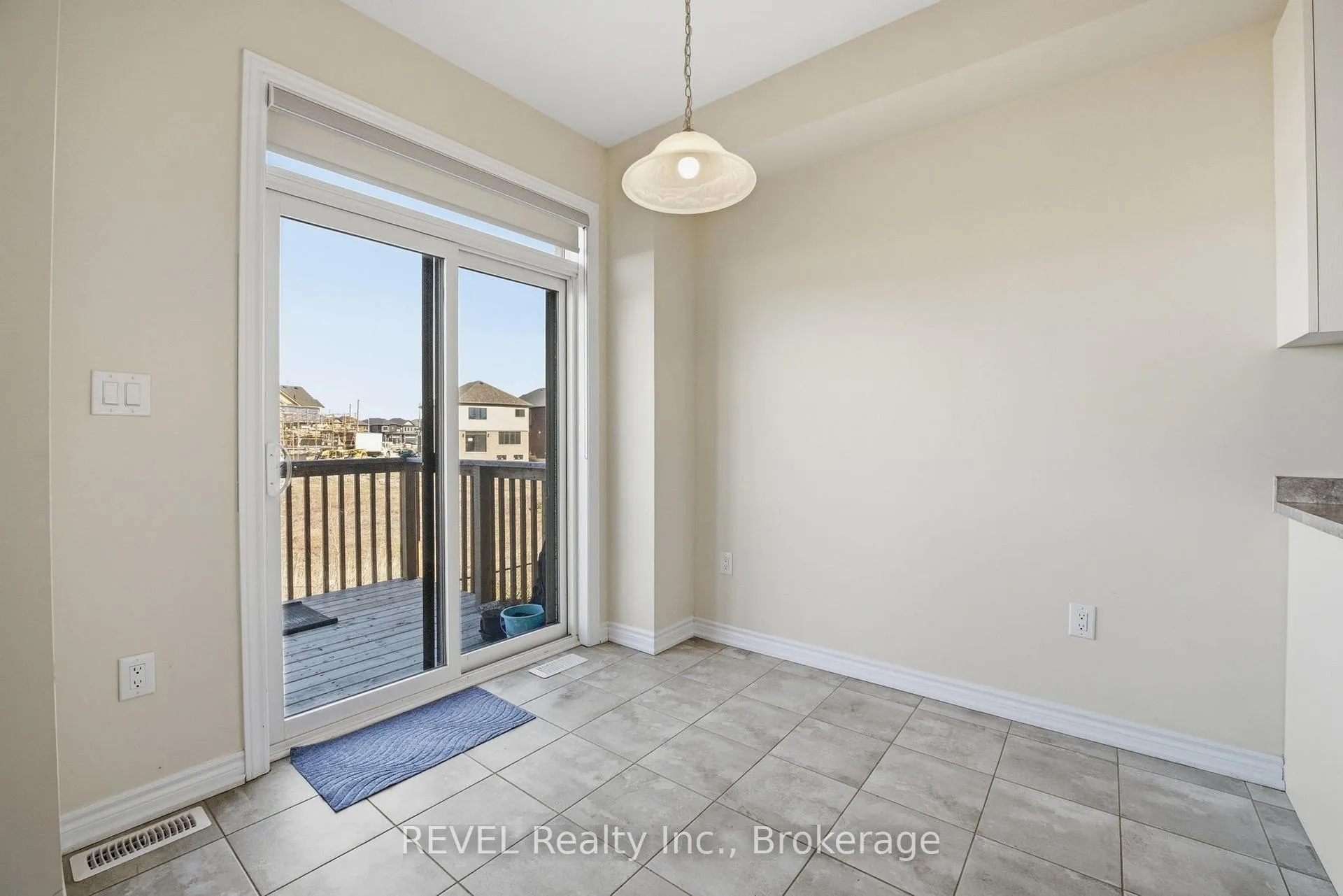 Photo 9 of 179 Vanilla Trail, Thorold, Rolling Meadows — HOMEH