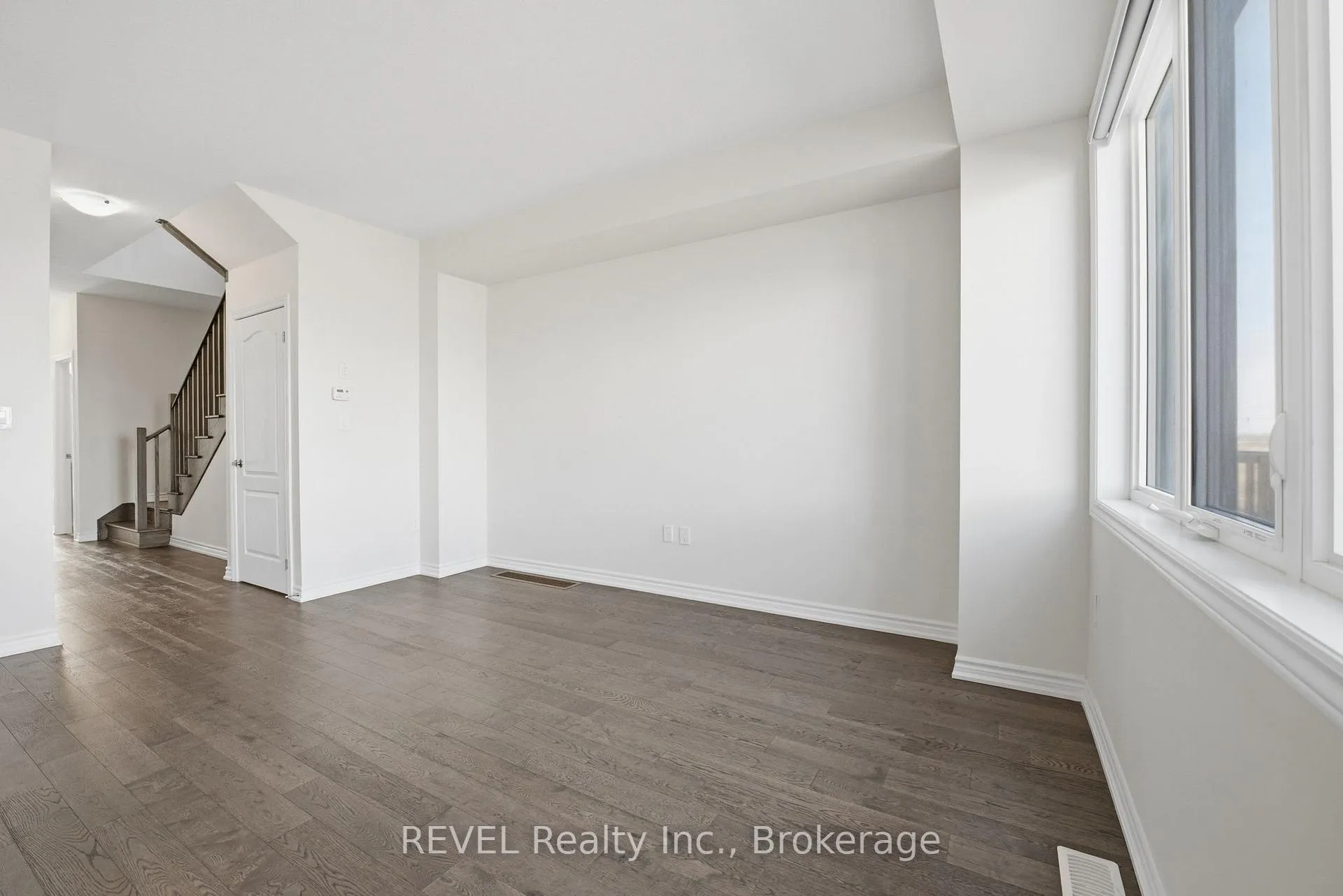 Photo 11 of 179 Vanilla Trail, Thorold, Rolling Meadows — HOMEH