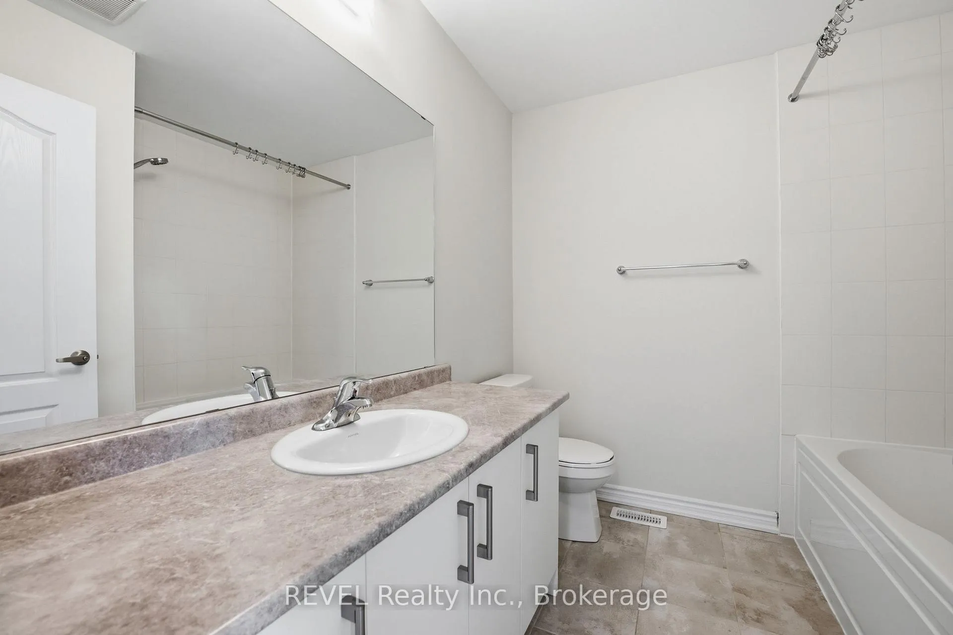 Photo 14 of 179 Vanilla Trail, Thorold, Rolling Meadows — HOMEH