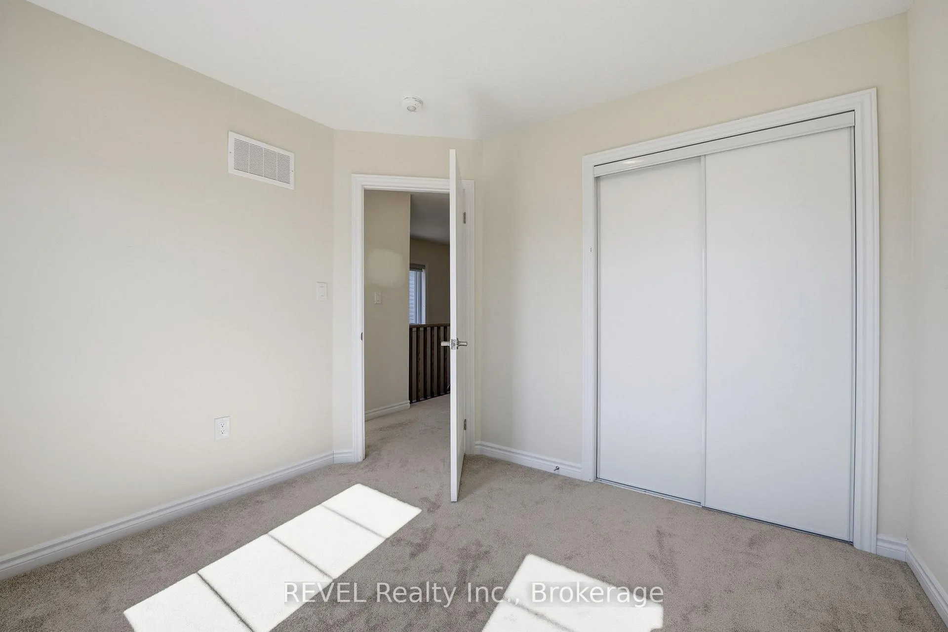 Photo 16 of 179 Vanilla Trail, Thorold, Rolling Meadows — HOMEH
