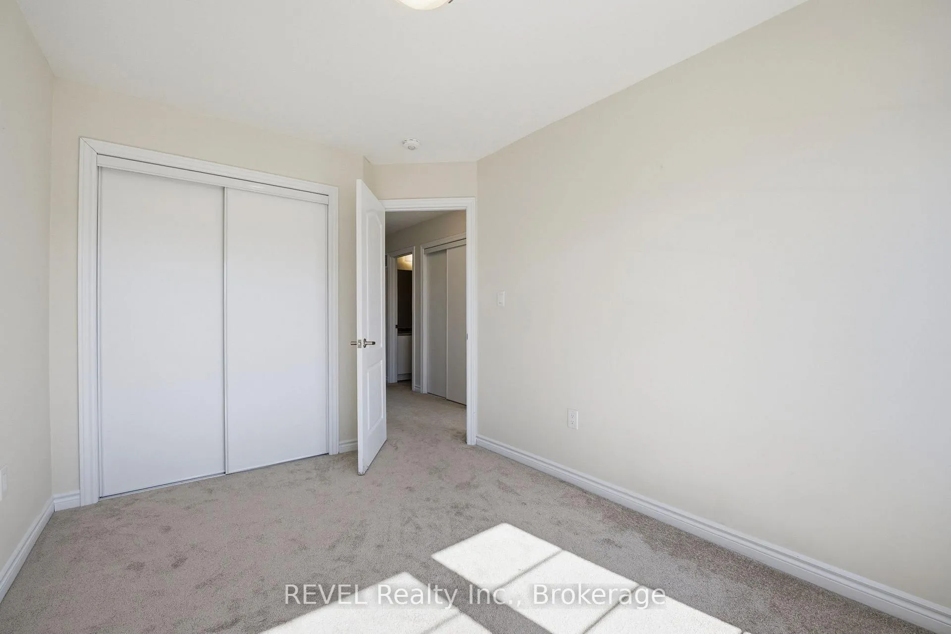 Photo 18 of 179 Vanilla Trail, Thorold, Rolling Meadows — HOMEH