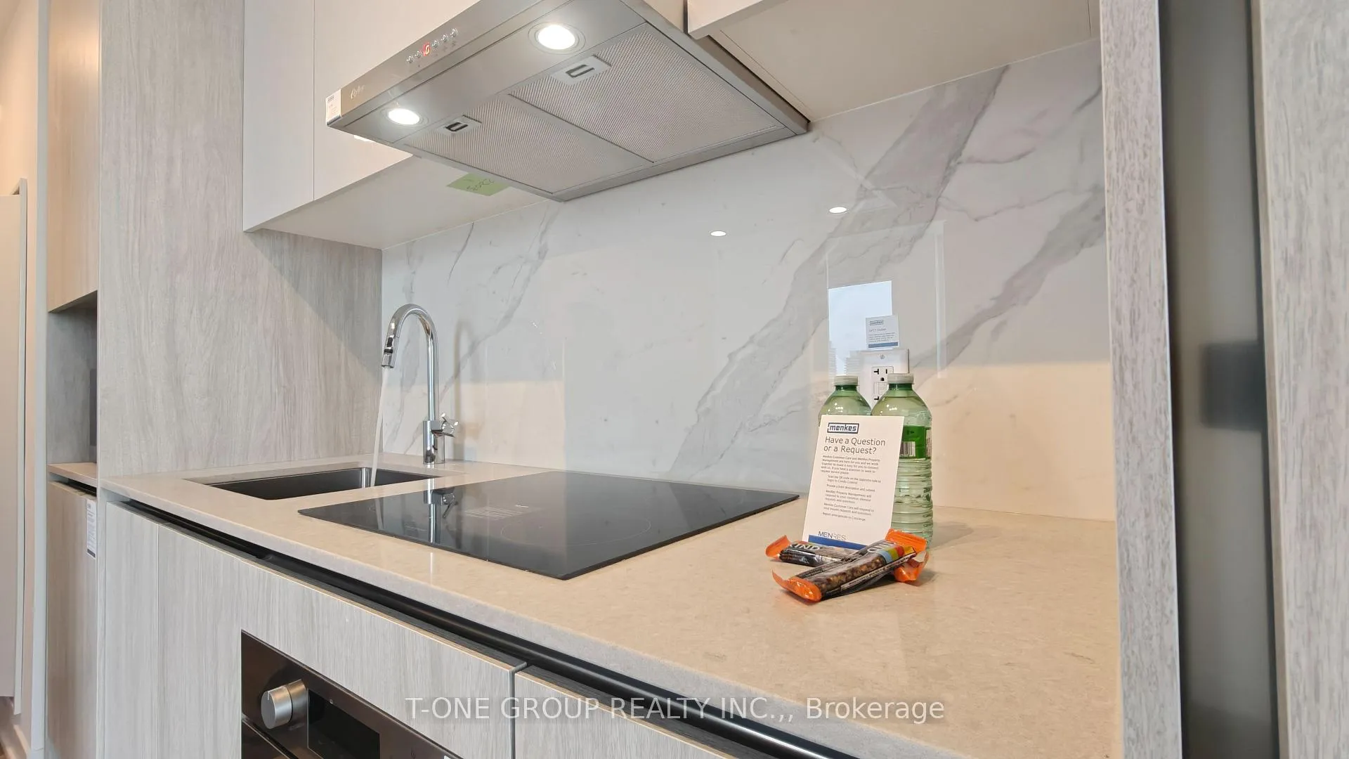 Photo 4 of Unit 2803, 180 Front Street E, Toronto, Moss Park — HOMEH
