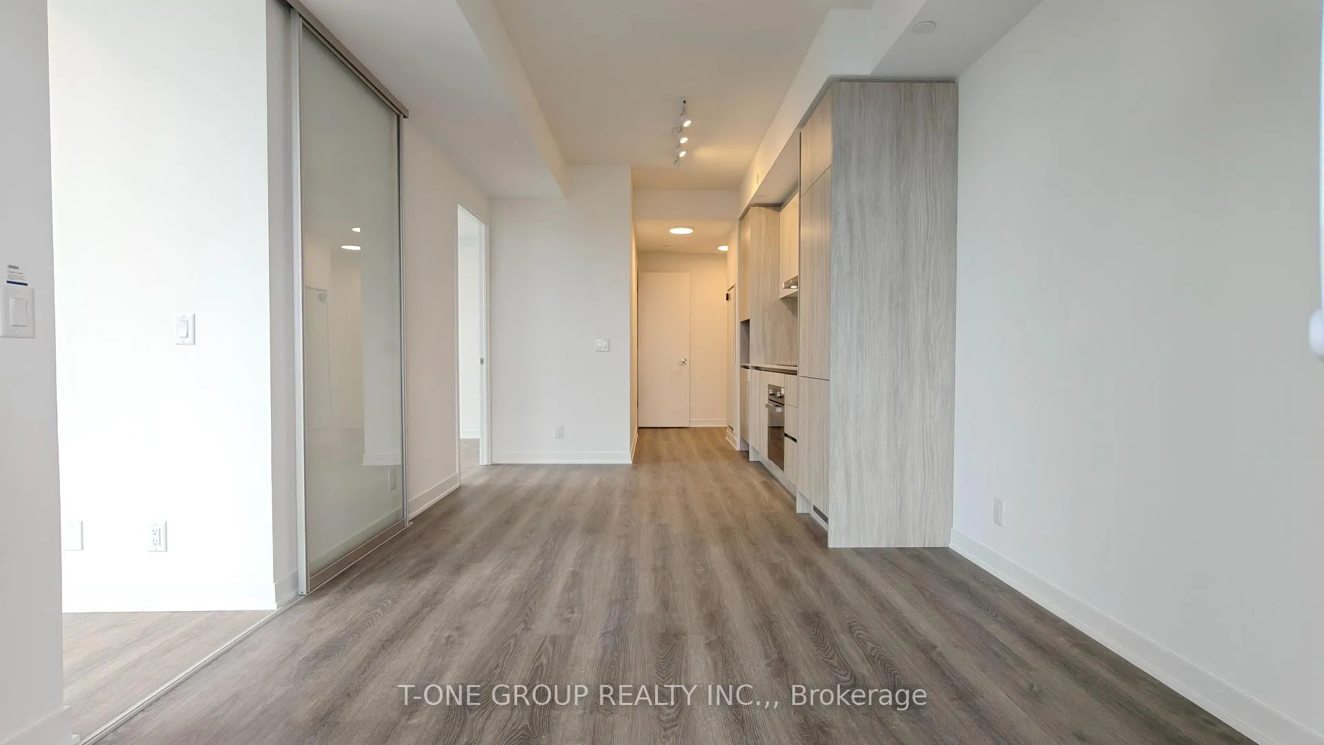 Photo 6 of Unit 2803, 180 Front Street E, Toronto, Moss Park — HOMEH