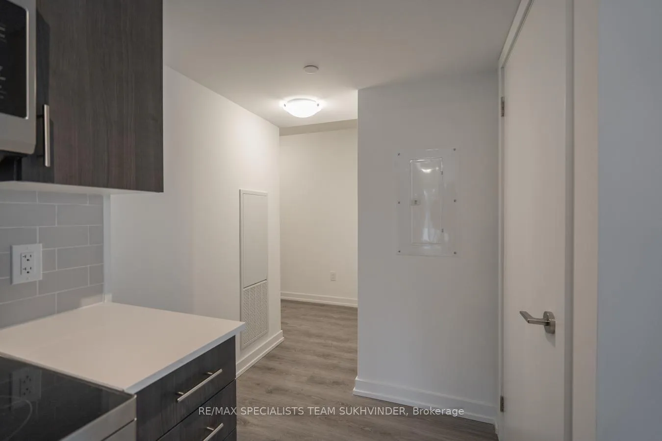 Photo 7 of Unit 218, 1480 Bayly Street, Pickering, Bay Ridges — HOMEH
