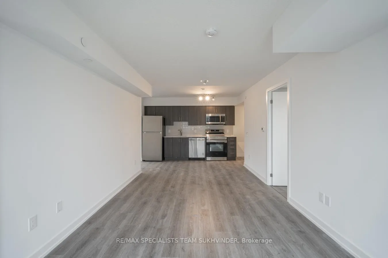 Photo 9 of Unit 218, 1480 Bayly Street, Pickering, Bay Ridges — HOMEH