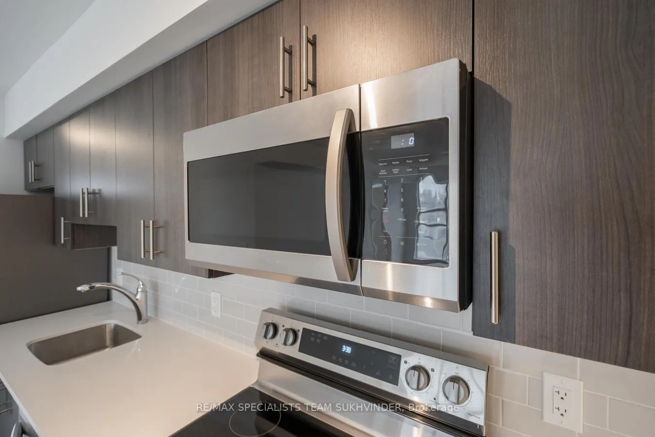 Photo 13 of Unit 218, 1480 Bayly Street, Pickering, Bay Ridges — HOMEH