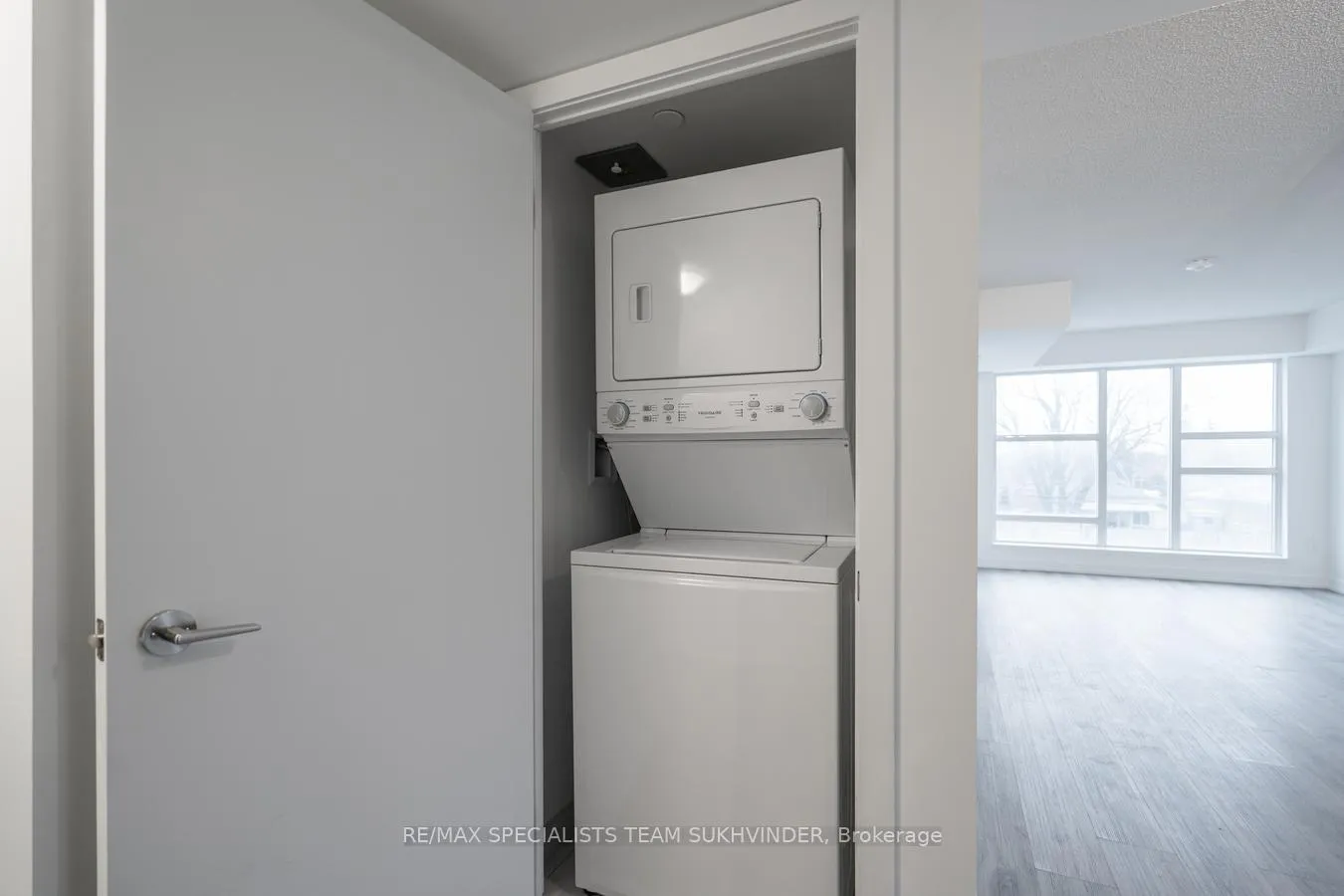 Photo 19 of Unit 218, 1480 Bayly Street, Pickering, Bay Ridges — HOMEH