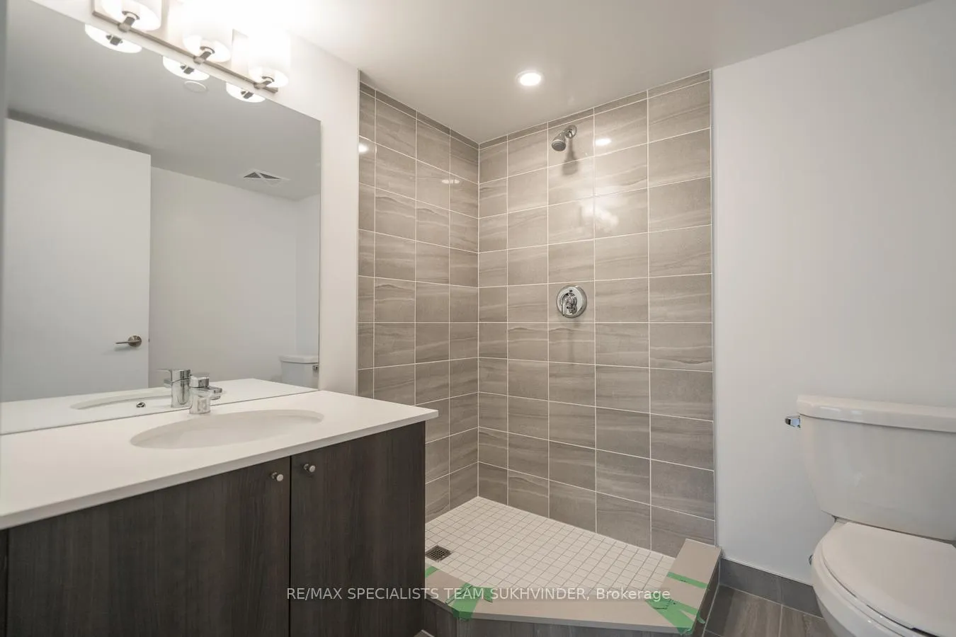 Photo 35 of Unit 218, 1480 Bayly Street, Pickering, Bay Ridges — HOMEH