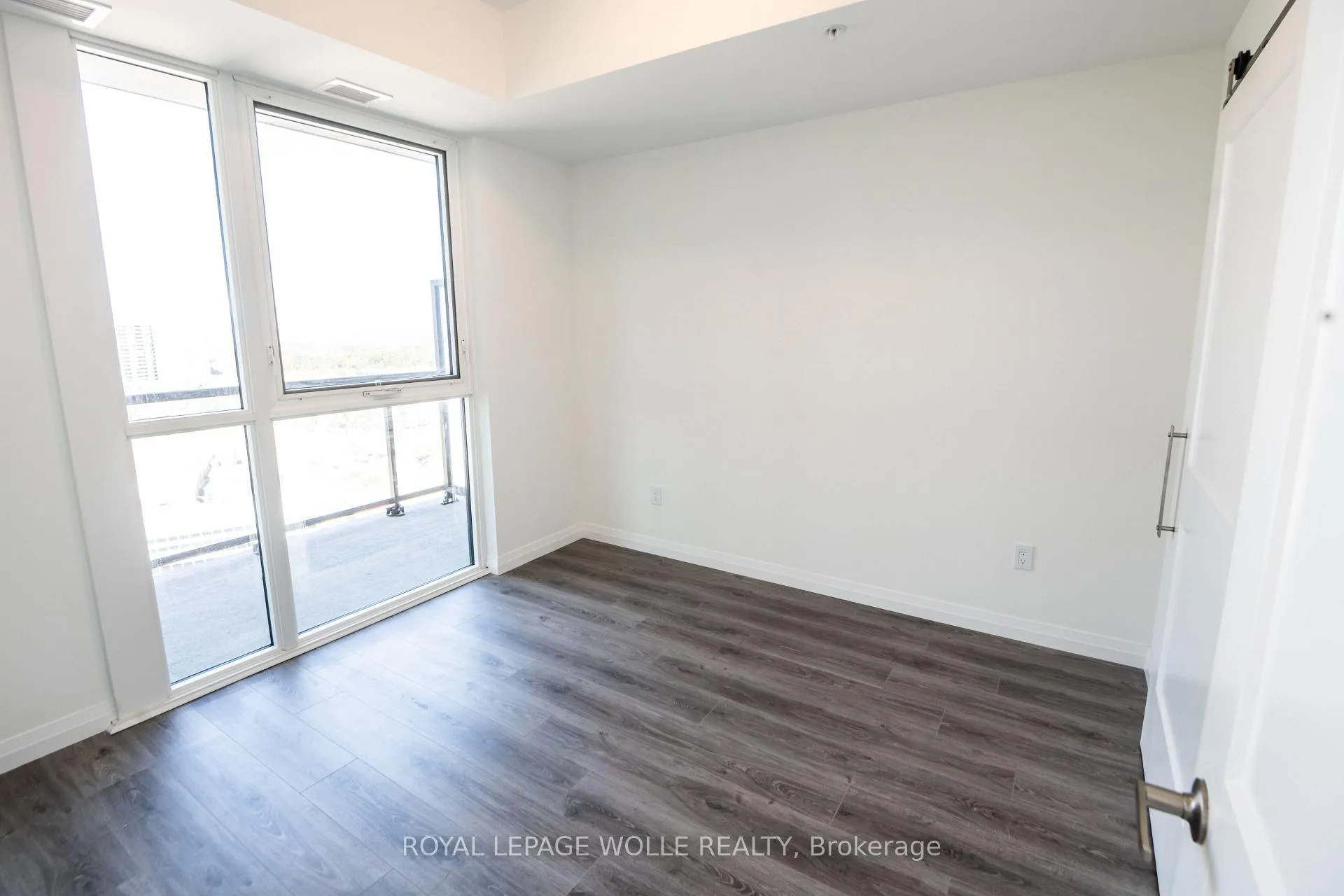 Photo 11 of Unit 2209, 108 Garment Street, Kitchener — HOMEH
