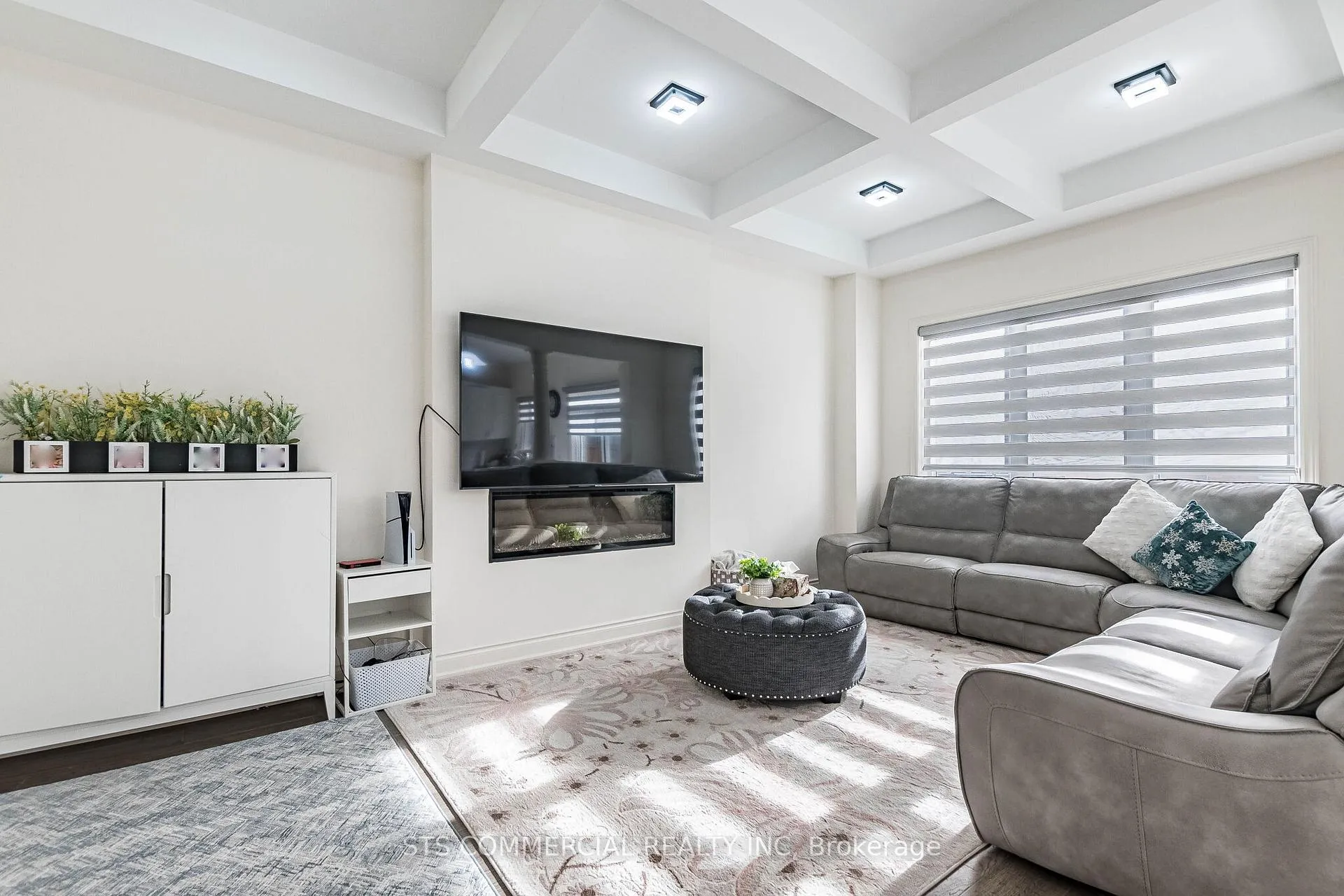 Photo 4 of 17 Kambalda Road, Brampton, Northwest Brampton — HOMEH