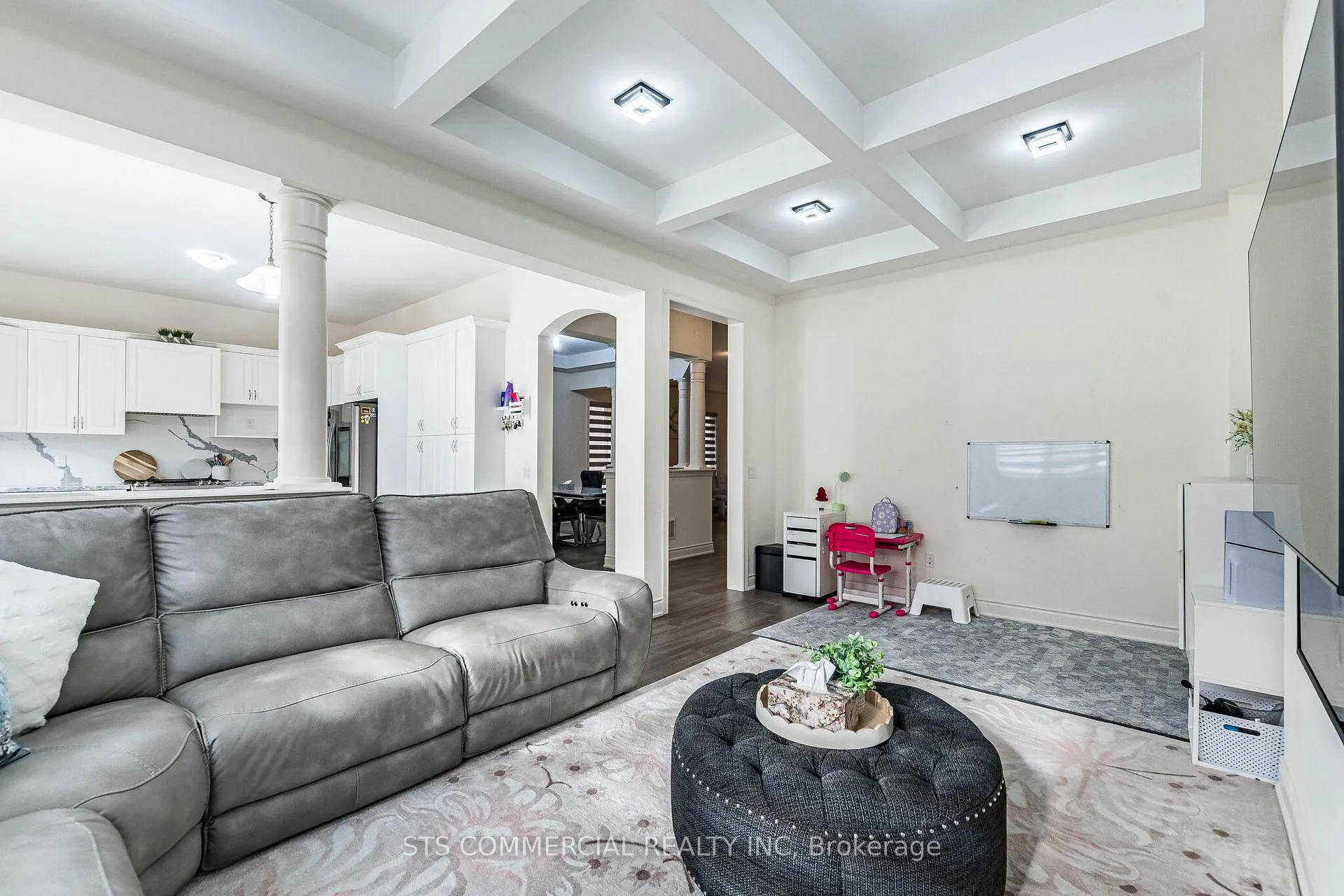 Photo 5 of 17 Kambalda Road, Brampton, Northwest Brampton — HOMEH