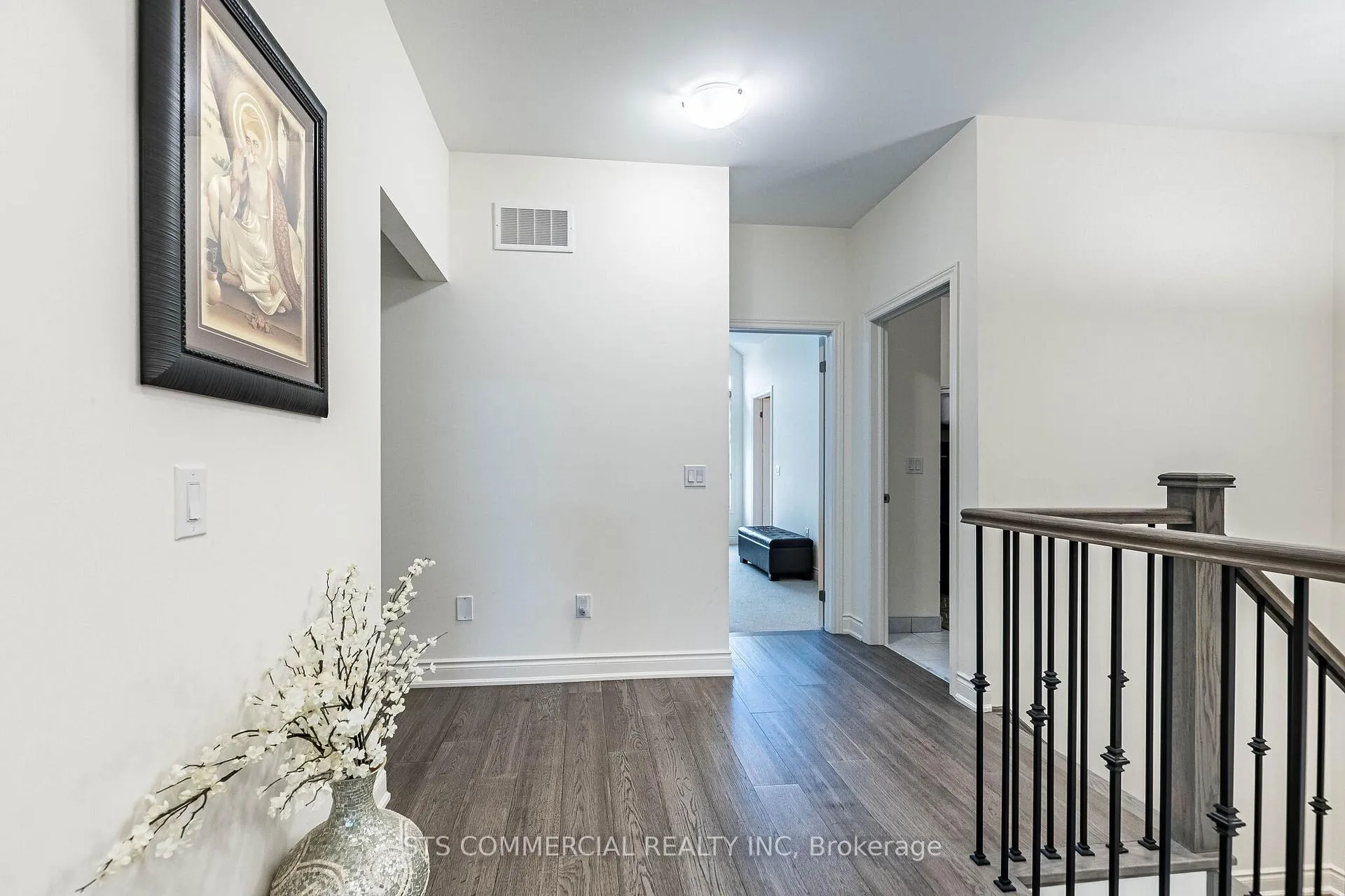 Photo 11 of 17 Kambalda Road, Brampton, Northwest Brampton — HOMEH
