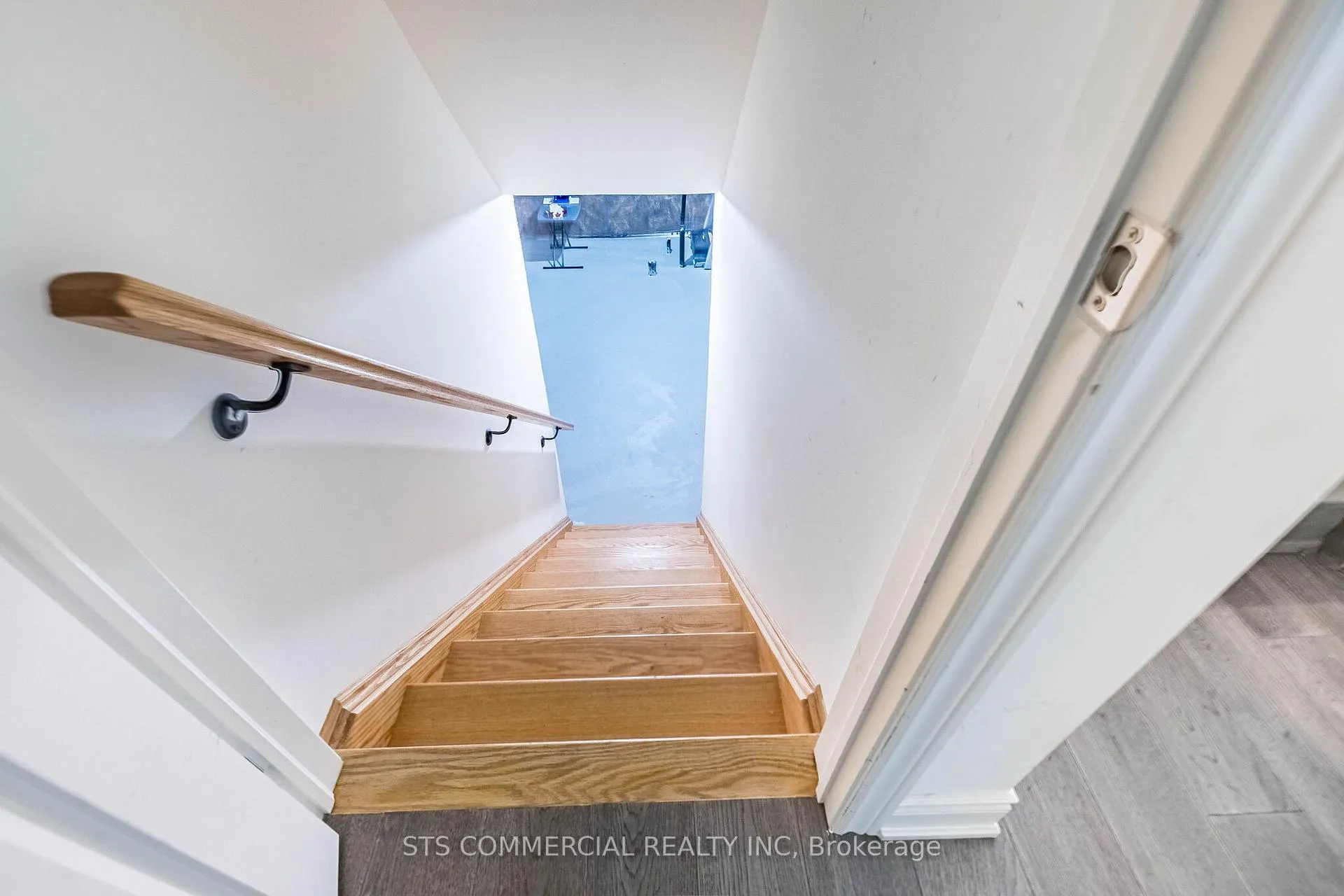 Photo 23 of 17 Kambalda Road, Brampton, Northwest Brampton — HOMEH