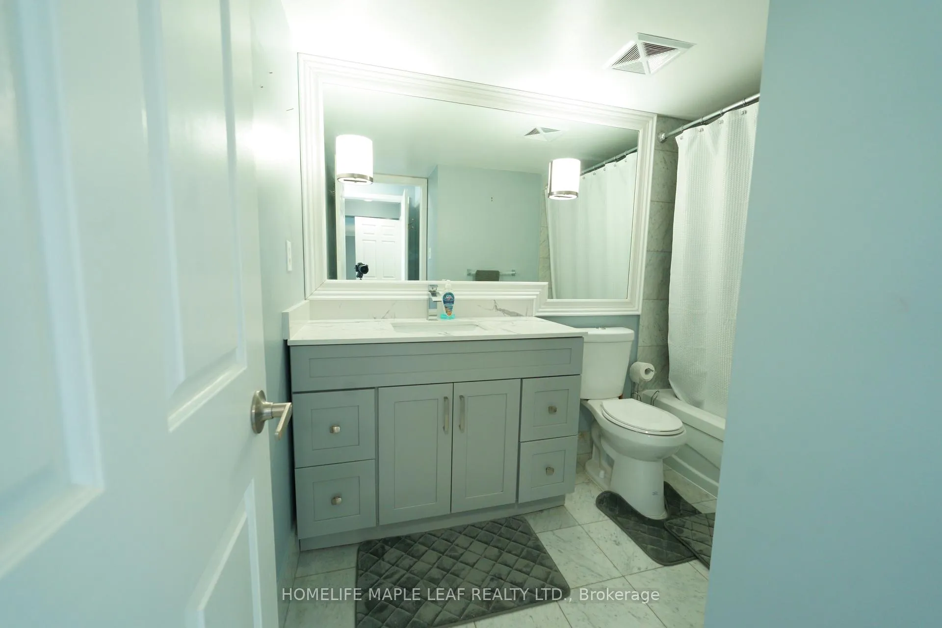 Photo 15 of Unit 407, 24 Hanover Road, Brampton, Queen Street Corridor — HOMEH