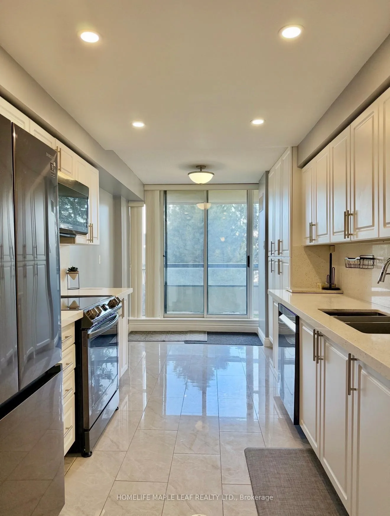 Photo 20 of Unit 407, 24 Hanover Road, Brampton, Queen Street Corridor — HOMEH