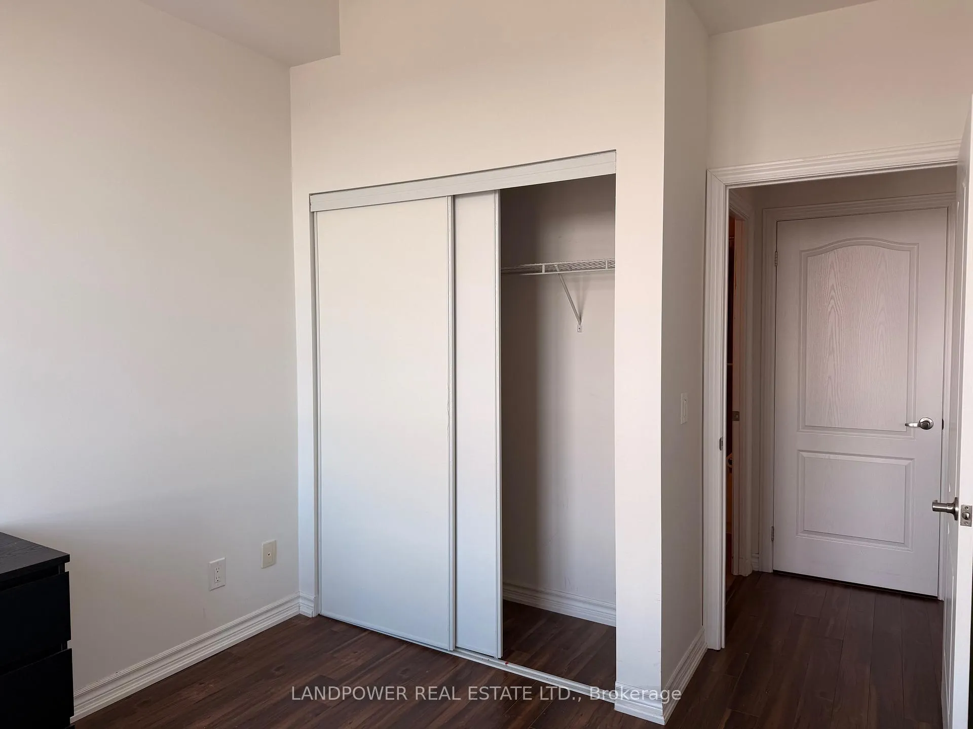 Photo 8 of Unit 1221, 8323 Kennedy Road, Markham, Village Green-South Unionville — HOMEH
