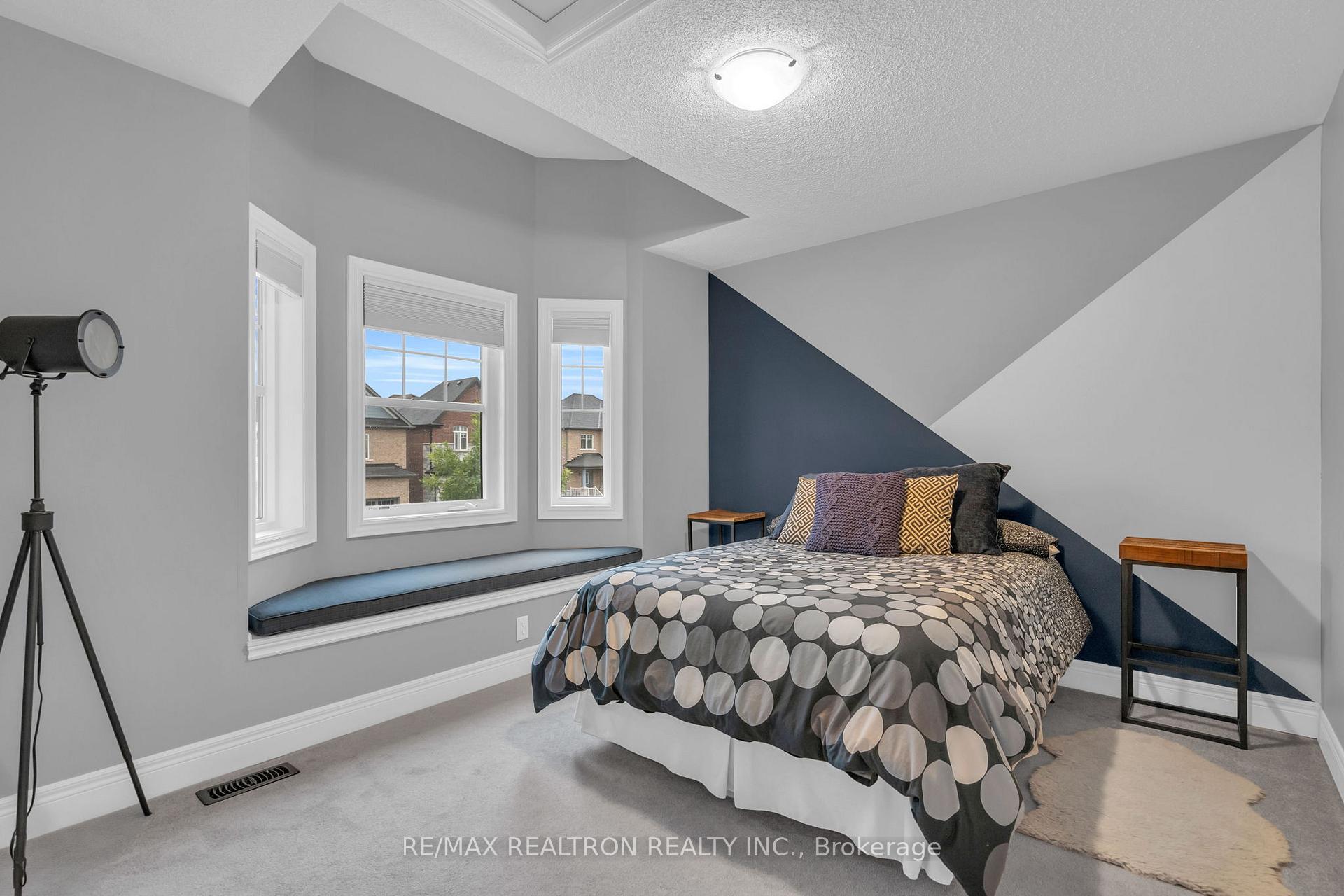 Photo 14 of 1287 Bardeau Street, Innisfil, Lefroy — HOMEH