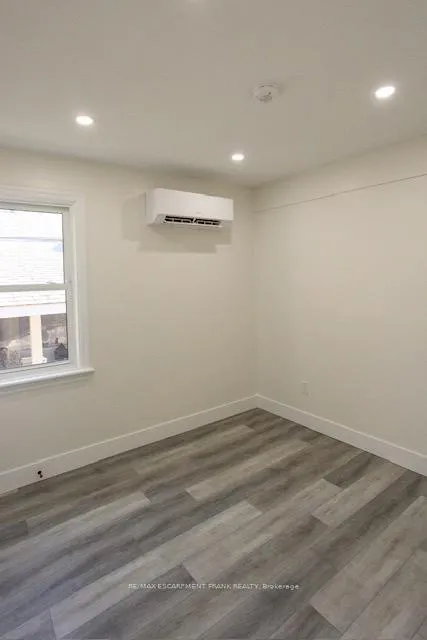 Photo 10 of Unit 1, 209 East 32nd Street, Hamilton, Raleigh — HOMEH