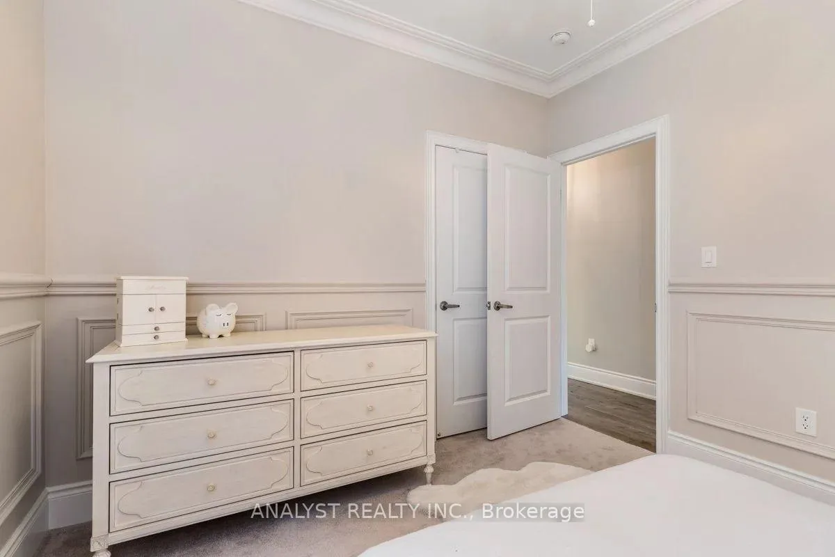 Photo 33 of 35 Bright Land Drive, Vaughan, Kleinburg — HOMEH