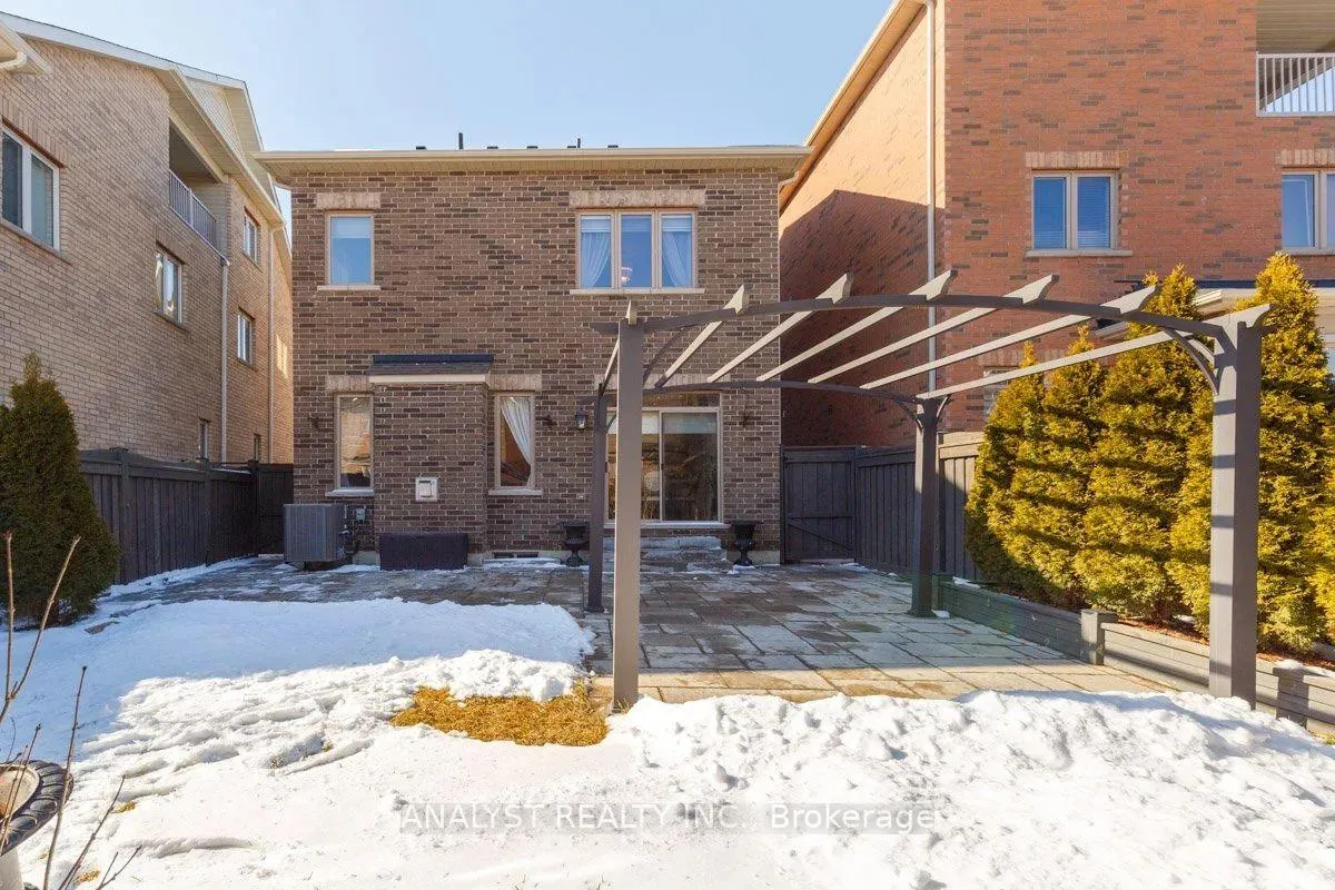 Photo 43 of 35 Bright Land Drive, Vaughan, Kleinburg — HOMEH