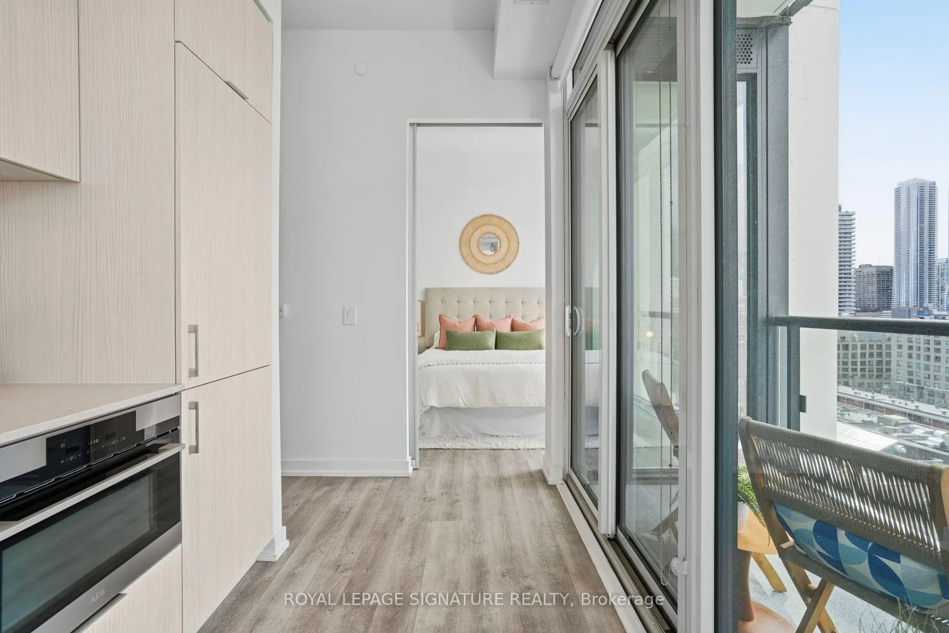 Photo 15 of Unit 1003, 158 Front Street E, Toronto, Moss Park — HOMEH