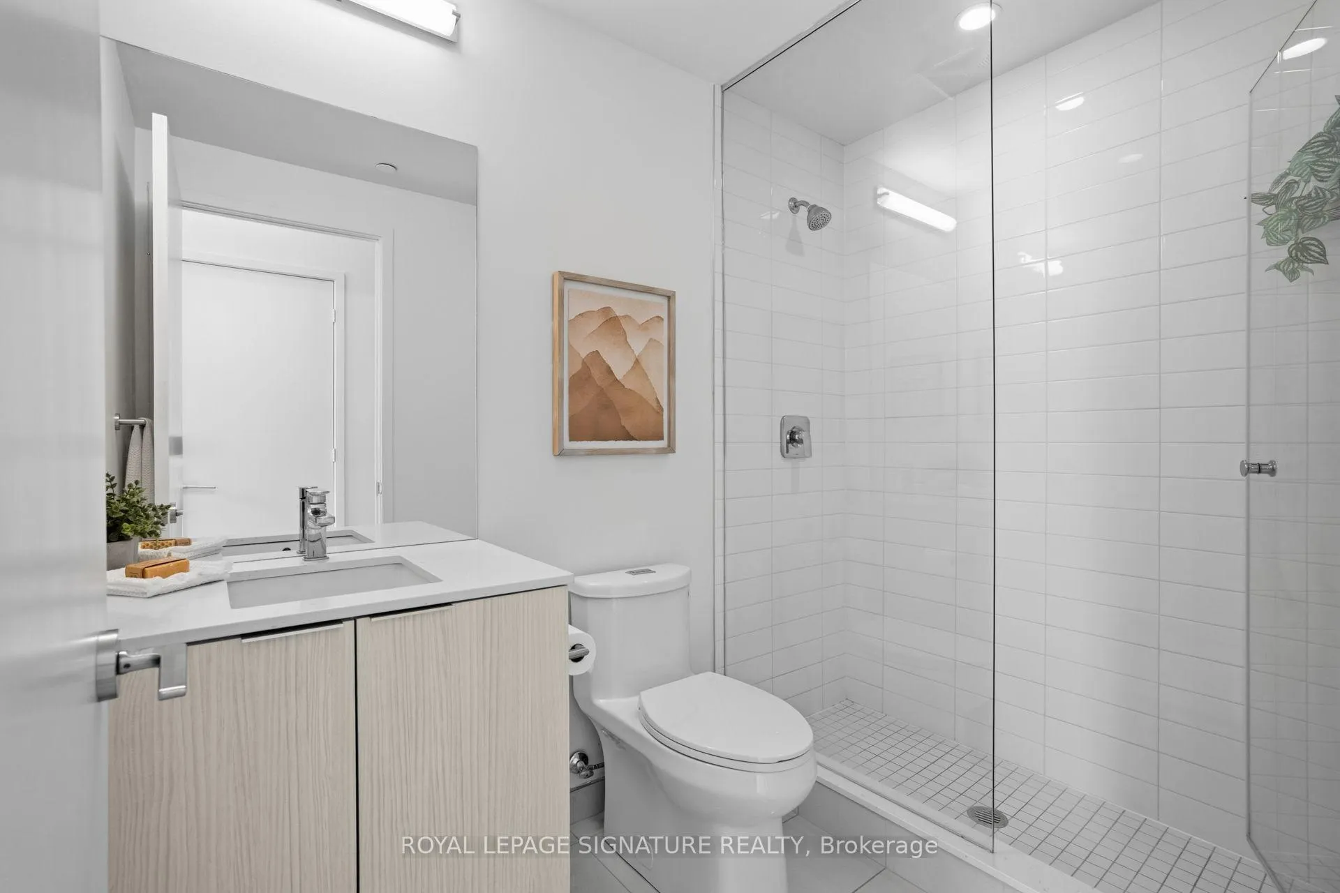 Photo 17 of Unit 1003, 158 Front Street E, Toronto, Moss Park — HOMEH
