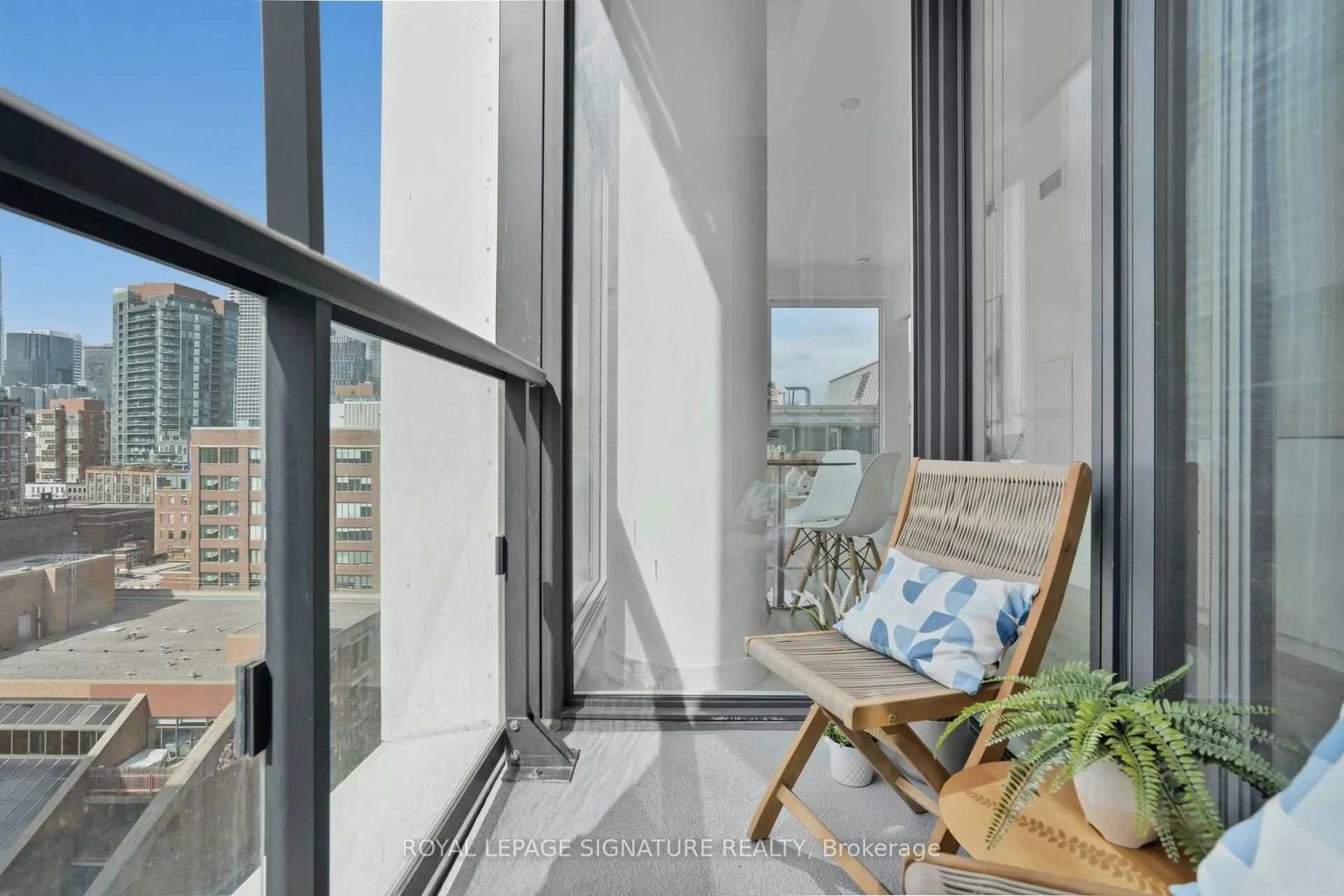 Photo 19 of Unit 1003, 158 Front Street E, Toronto, Moss Park — HOMEH