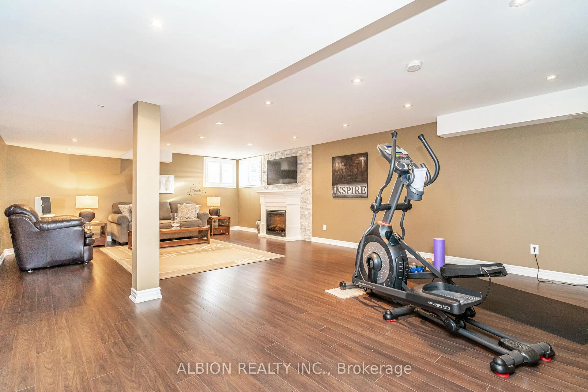 Photo 25 of Unit 1, 8 Reddington Drive, Caledon, Rural Caledon — HOMEH