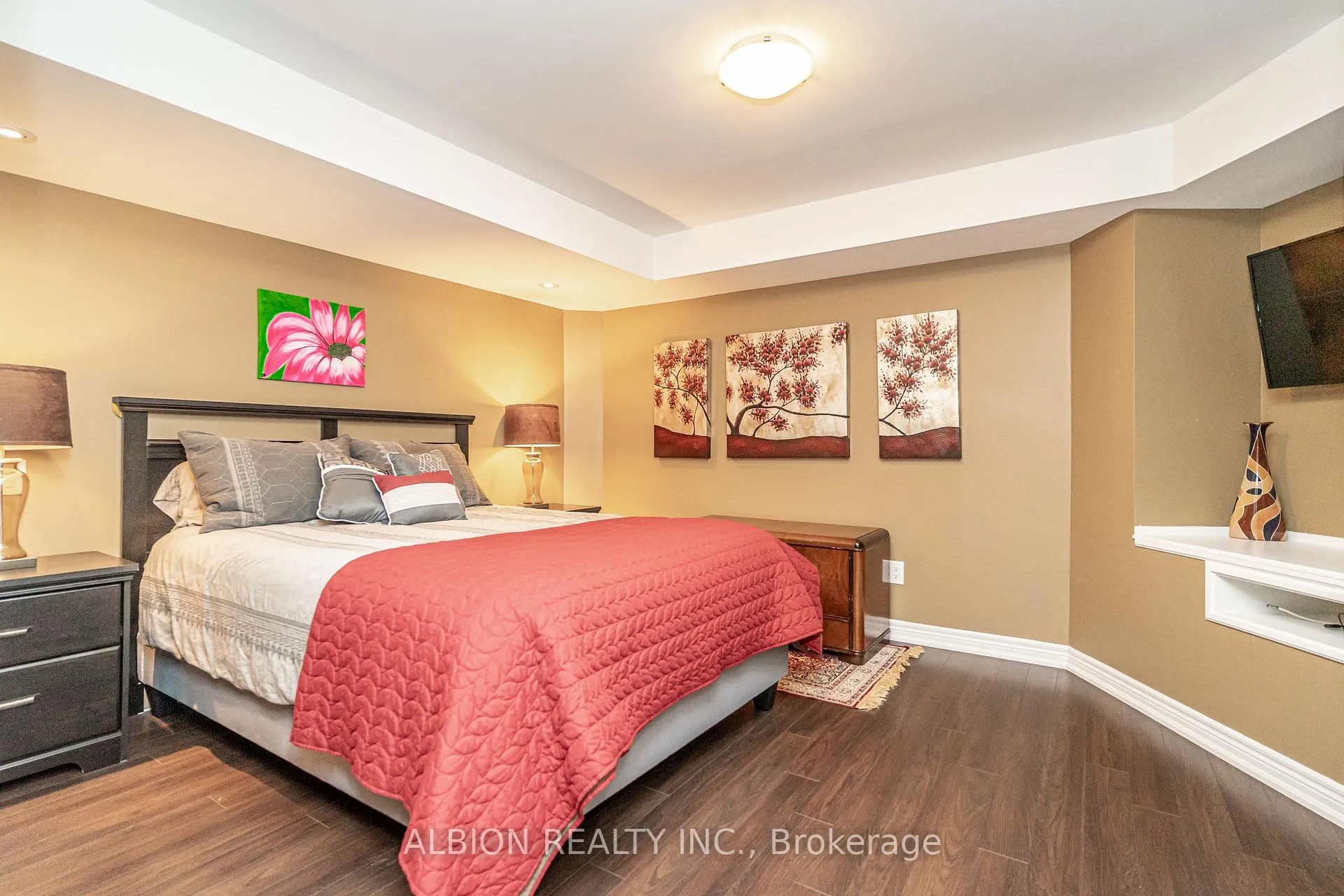 Photo 27 of Unit 1, 8 Reddington Drive, Caledon, Rural Caledon — HOMEH
