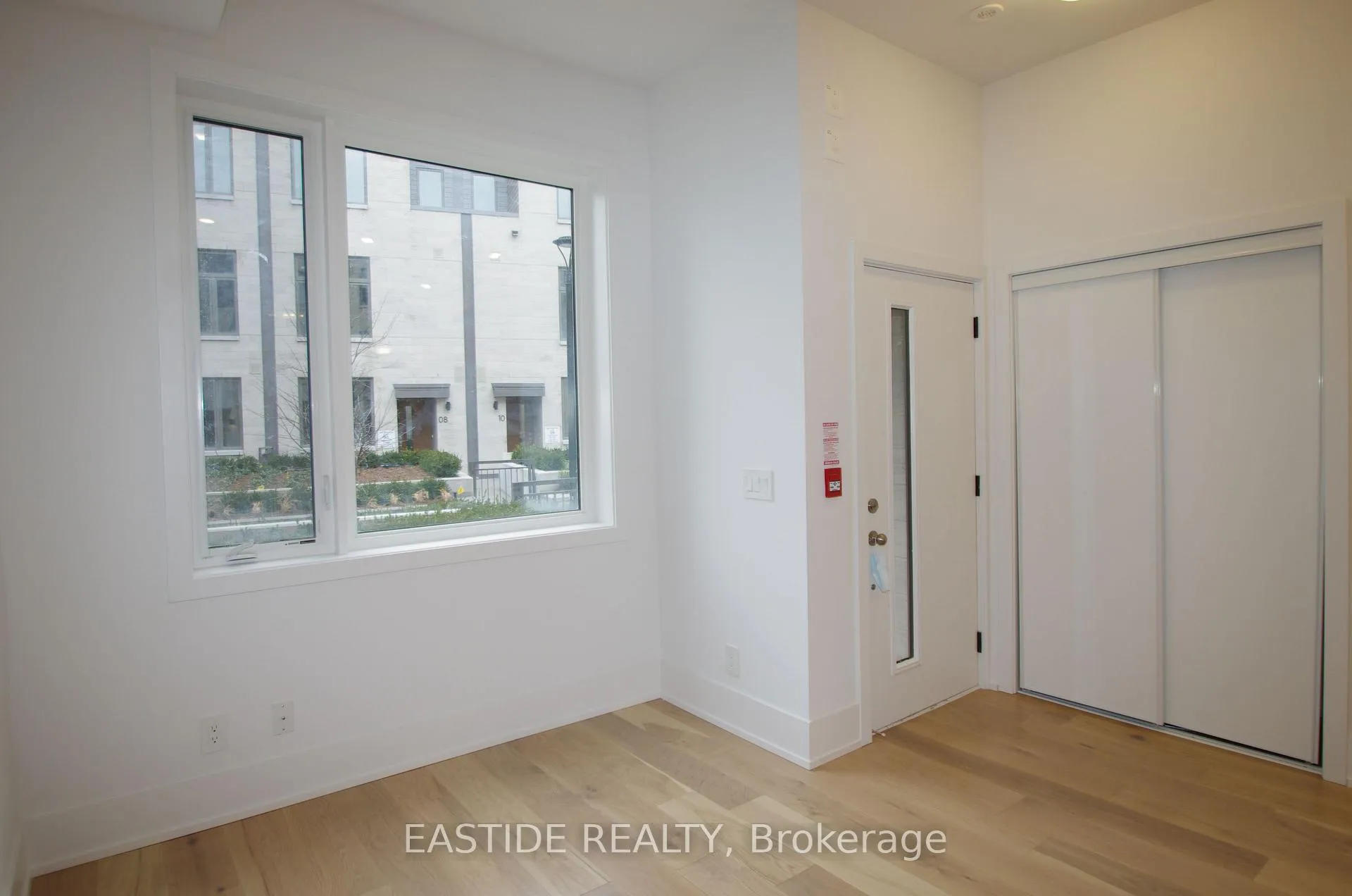 Photo 5 of Unit TH 6, 165 Pears Avenue, Toronto, The Annex — HOMEH