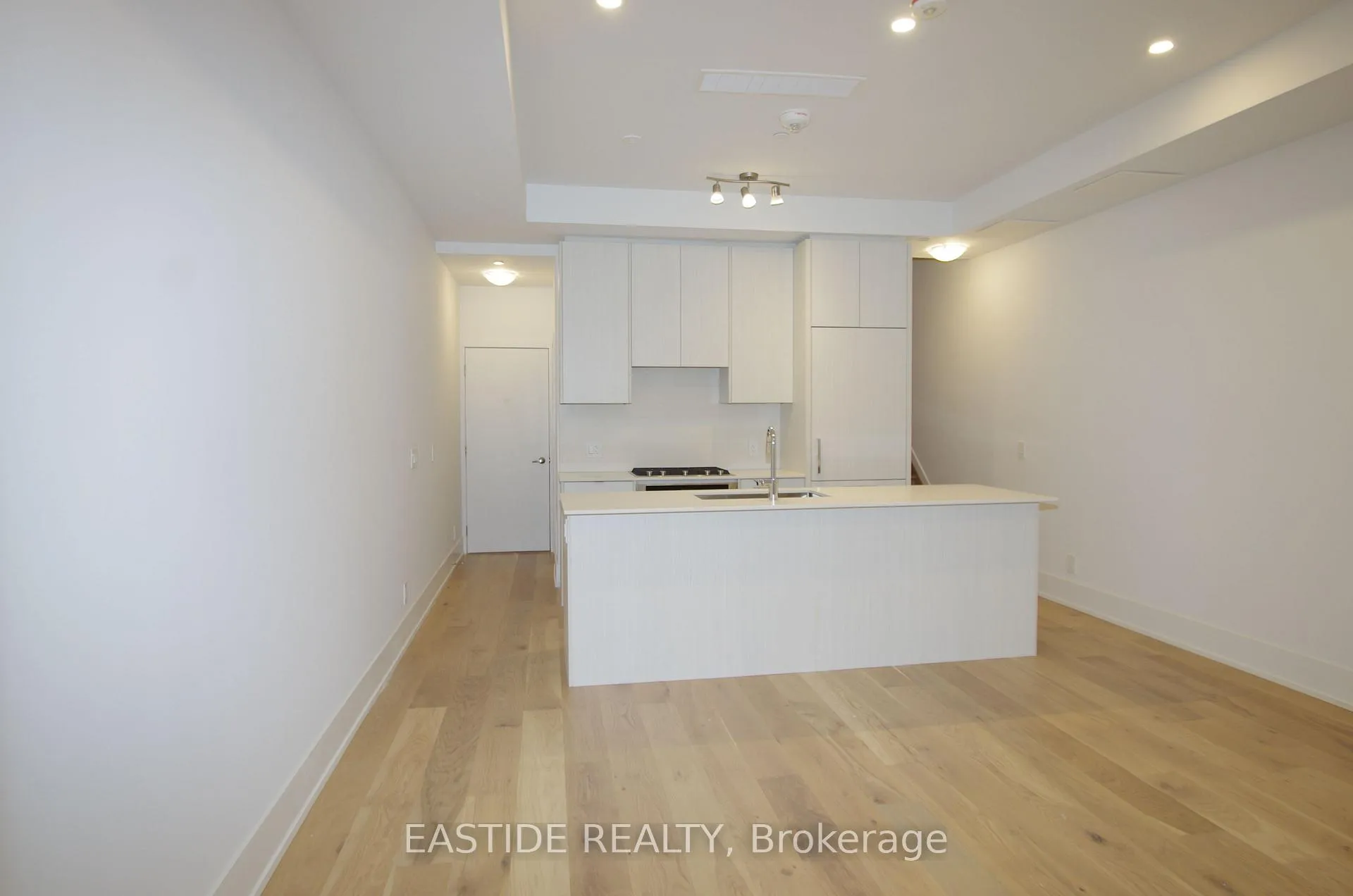 Photo 7 of Unit TH 6, 165 Pears Avenue, Toronto, The Annex — HOMEH
