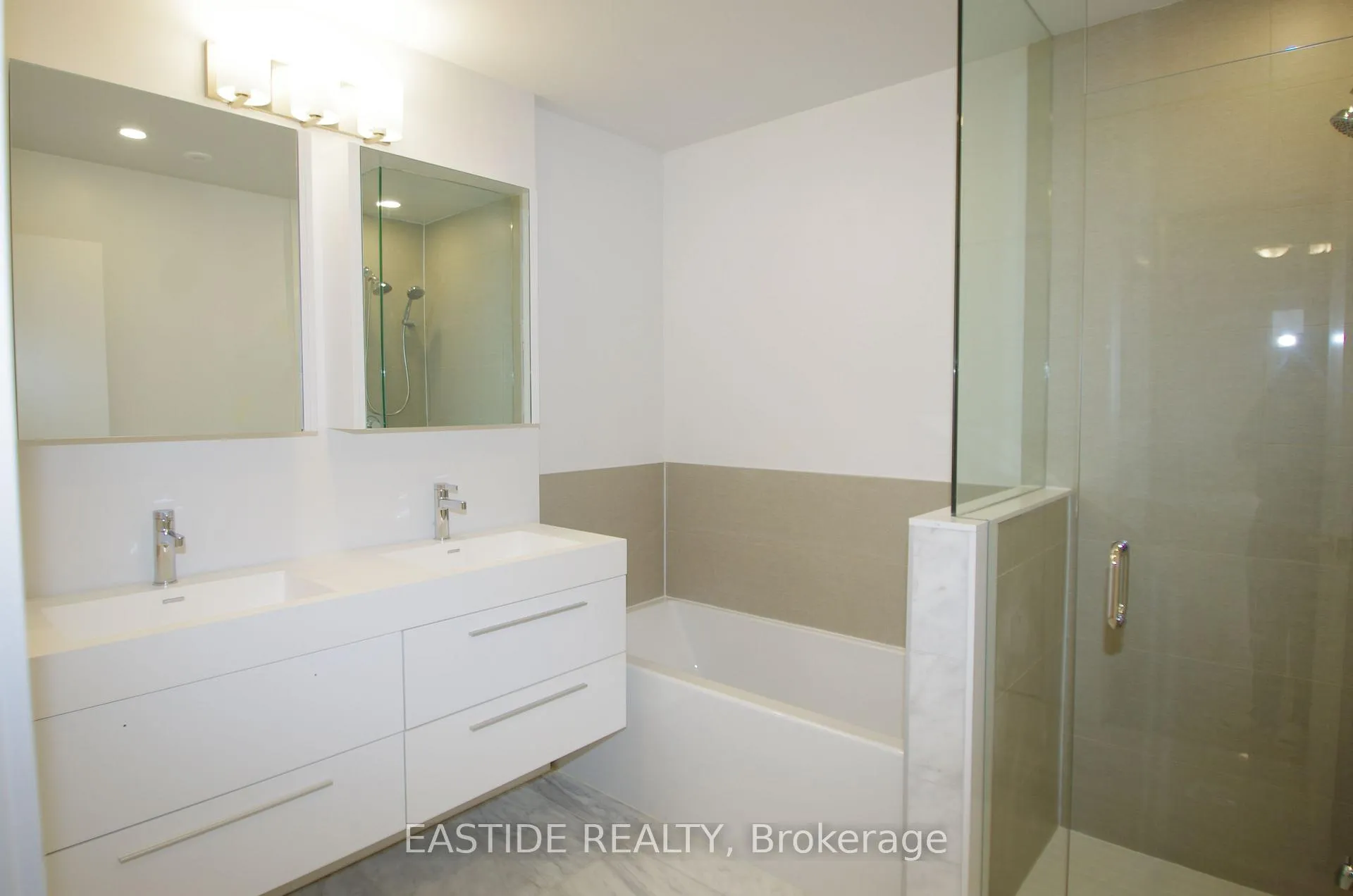 Photo 15 of Unit TH 6, 165 Pears Avenue, Toronto, The Annex — HOMEH