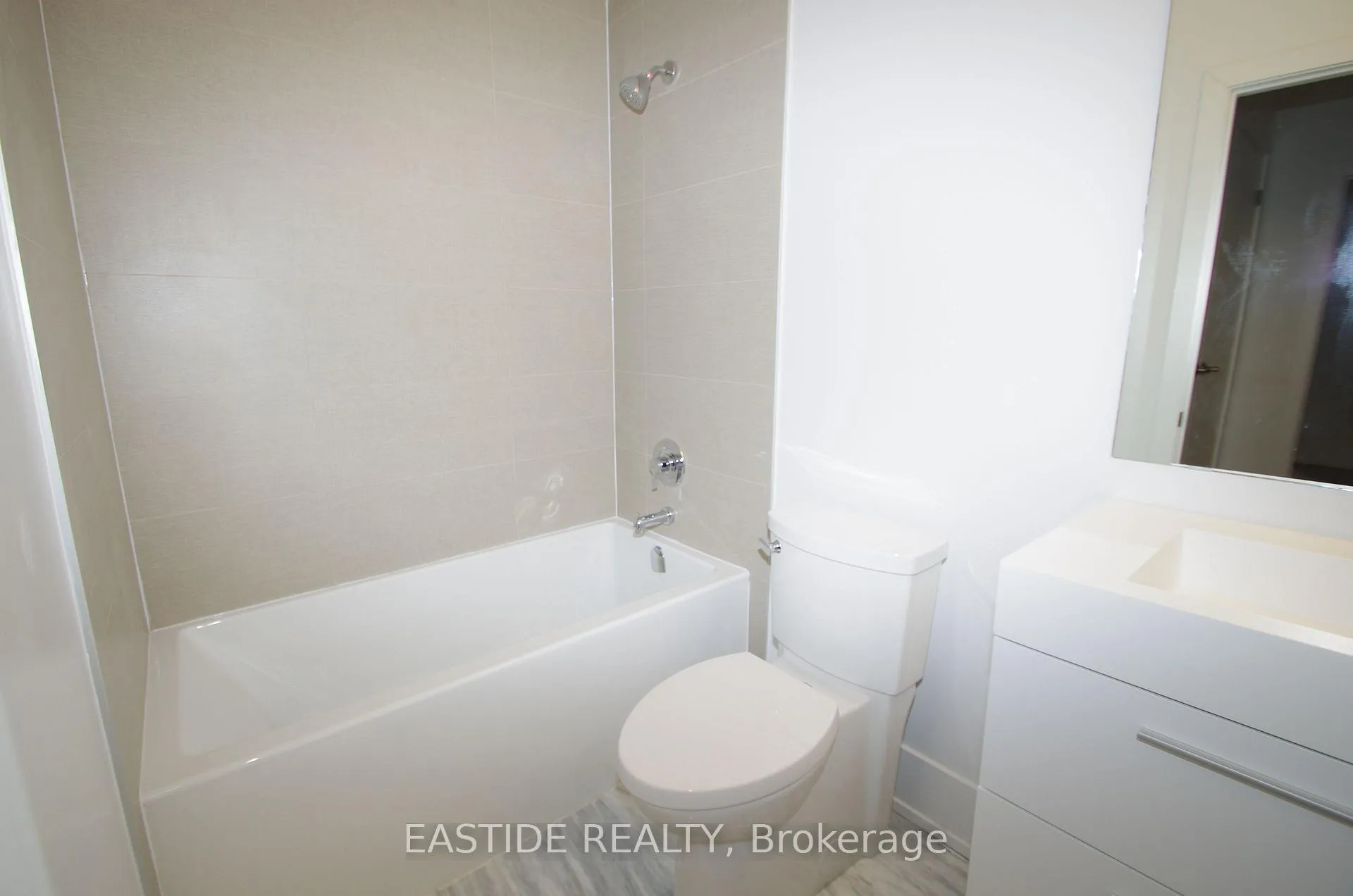 Photo 21 of Unit TH 6, 165 Pears Avenue, Toronto, The Annex — HOMEH