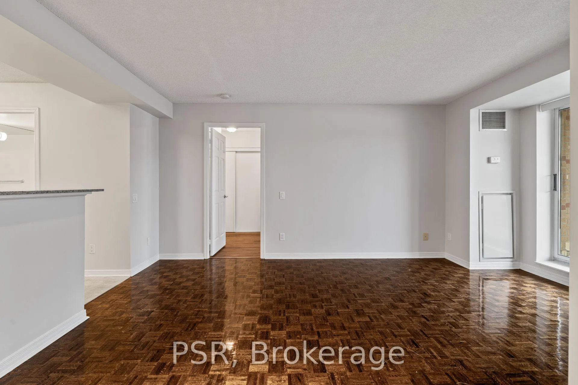 Photo 2 of Unit 112, 515 Rosewell Avenue, Toronto, Lawrence Park South — HOMEH