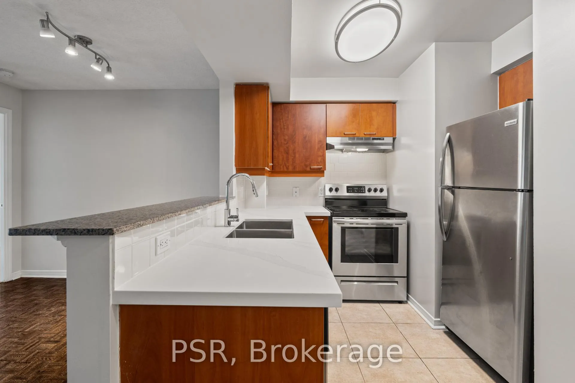 Photo 4 of Unit 112, 515 Rosewell Avenue, Toronto, Lawrence Park South — HOMEH