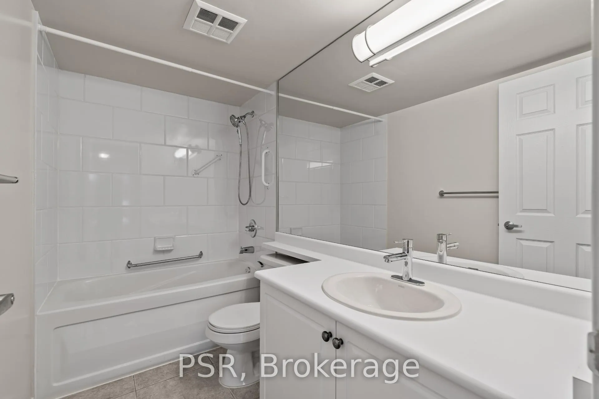 Photo 9 of Unit 112, 515 Rosewell Avenue, Toronto, Lawrence Park South — HOMEH