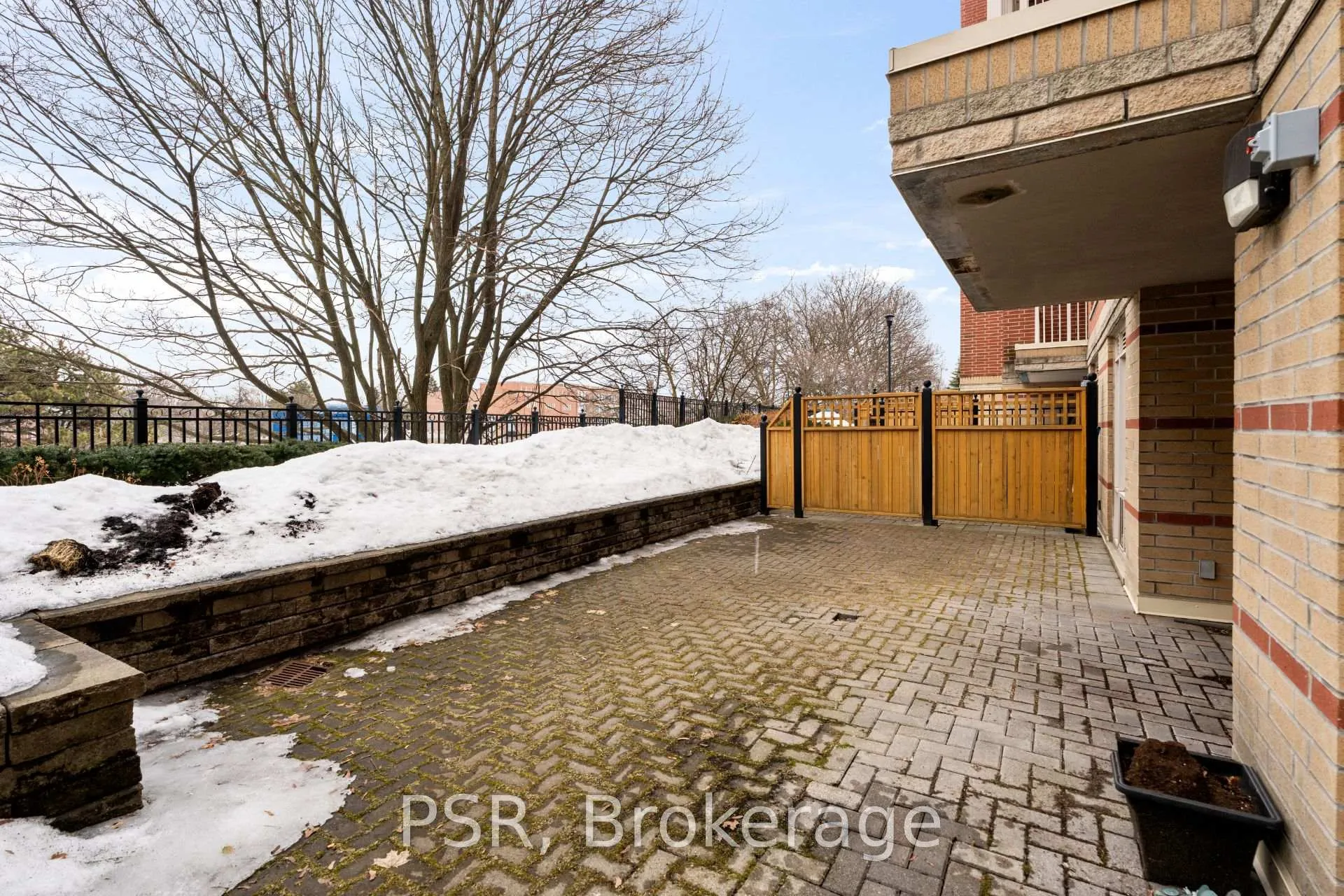 Photo 15 of Unit 112, 515 Rosewell Avenue, Toronto, Lawrence Park South — HOMEH