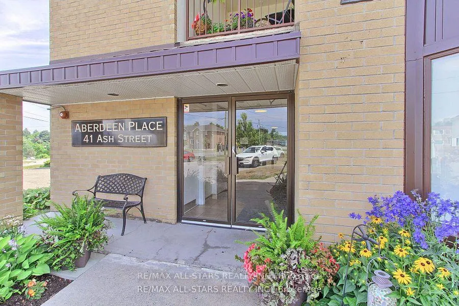 Photo 2 of Unit 103, 41 Ash Street, Uxbridge — HOMEH