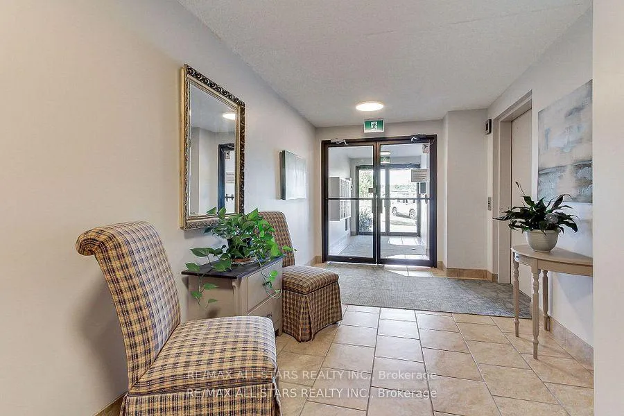 Photo 4 of Unit 103, 41 Ash Street, Uxbridge — HOMEH