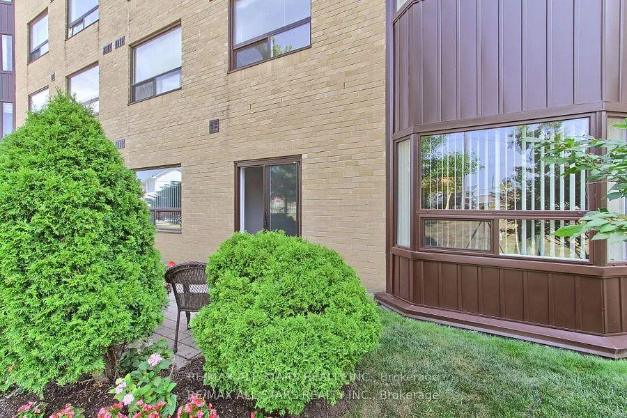 Photo 42 of Unit 103, 41 Ash Street, Uxbridge — HOMEH