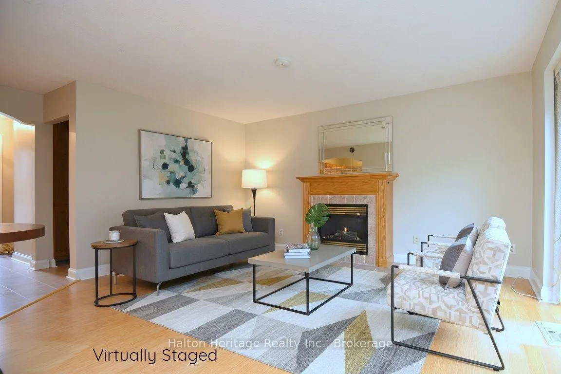Photo 8 of Unit Unit 7, 457 Woodview Rd., Burlington, Roseland — HOMEH
