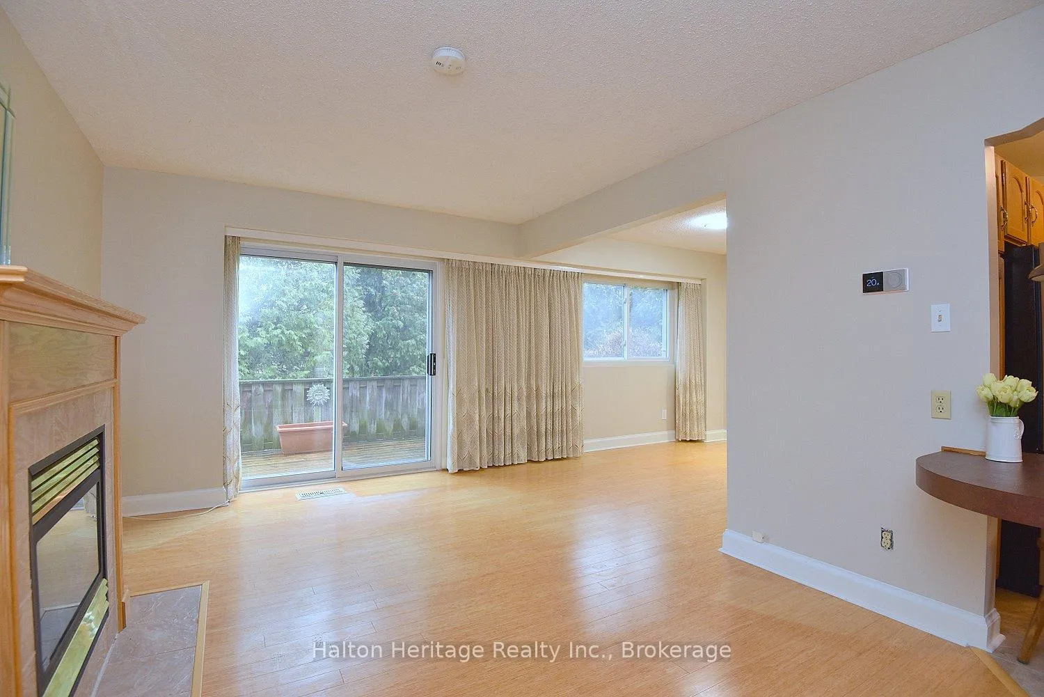 Photo 9 of Unit Unit 7, 457 Woodview Rd., Burlington, Roseland — HOMEH