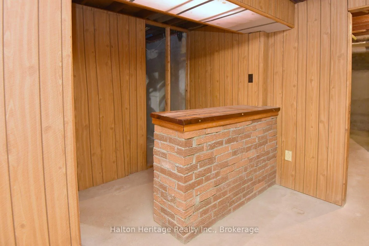 Photo 29 of Unit Unit 7, 457 Woodview Rd., Burlington, Roseland — HOMEH