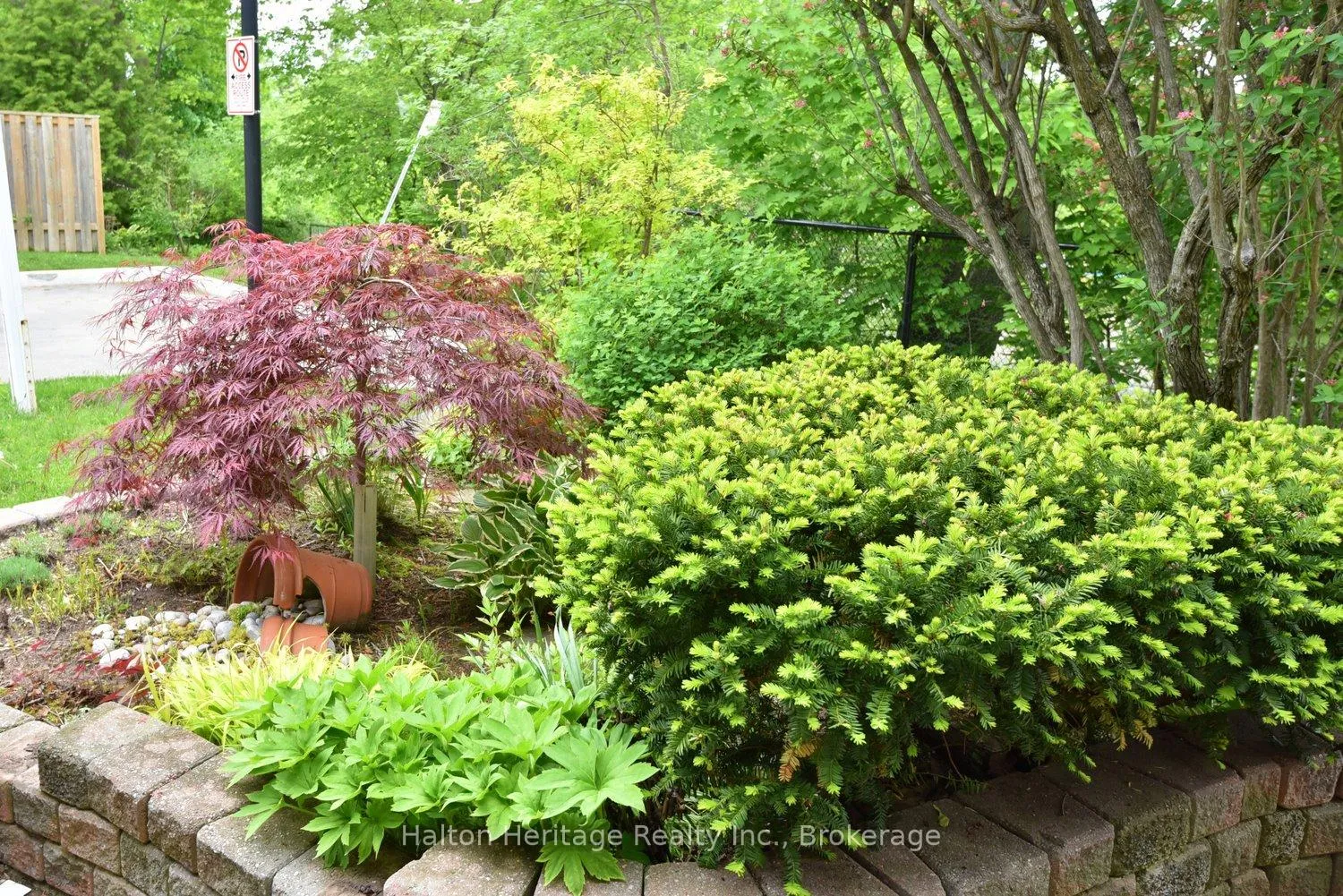 Photo 36 of Unit Unit 7, 457 Woodview Rd., Burlington, Roseland — HOMEH